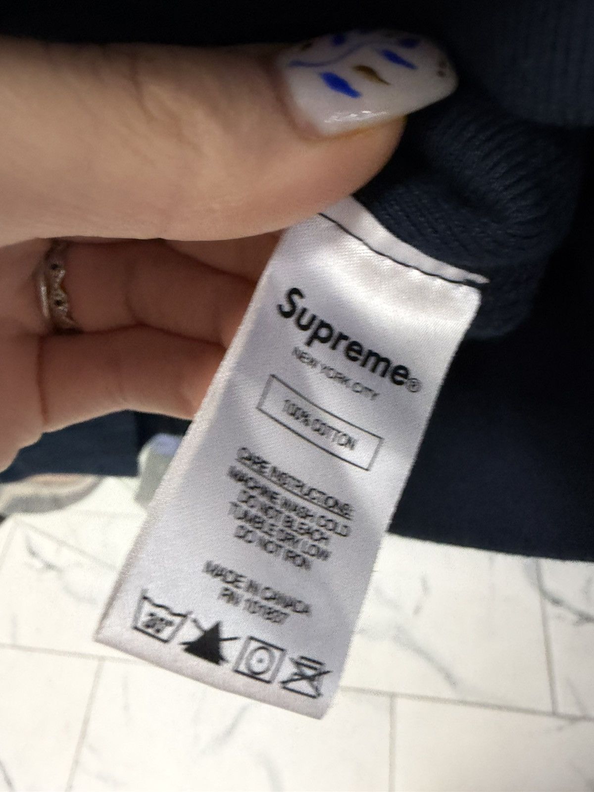 Supreme Supreme Lafayette Store Hoodie (Navy) Size US L / EU 52-54 / 3 - 6 Thumbnail
