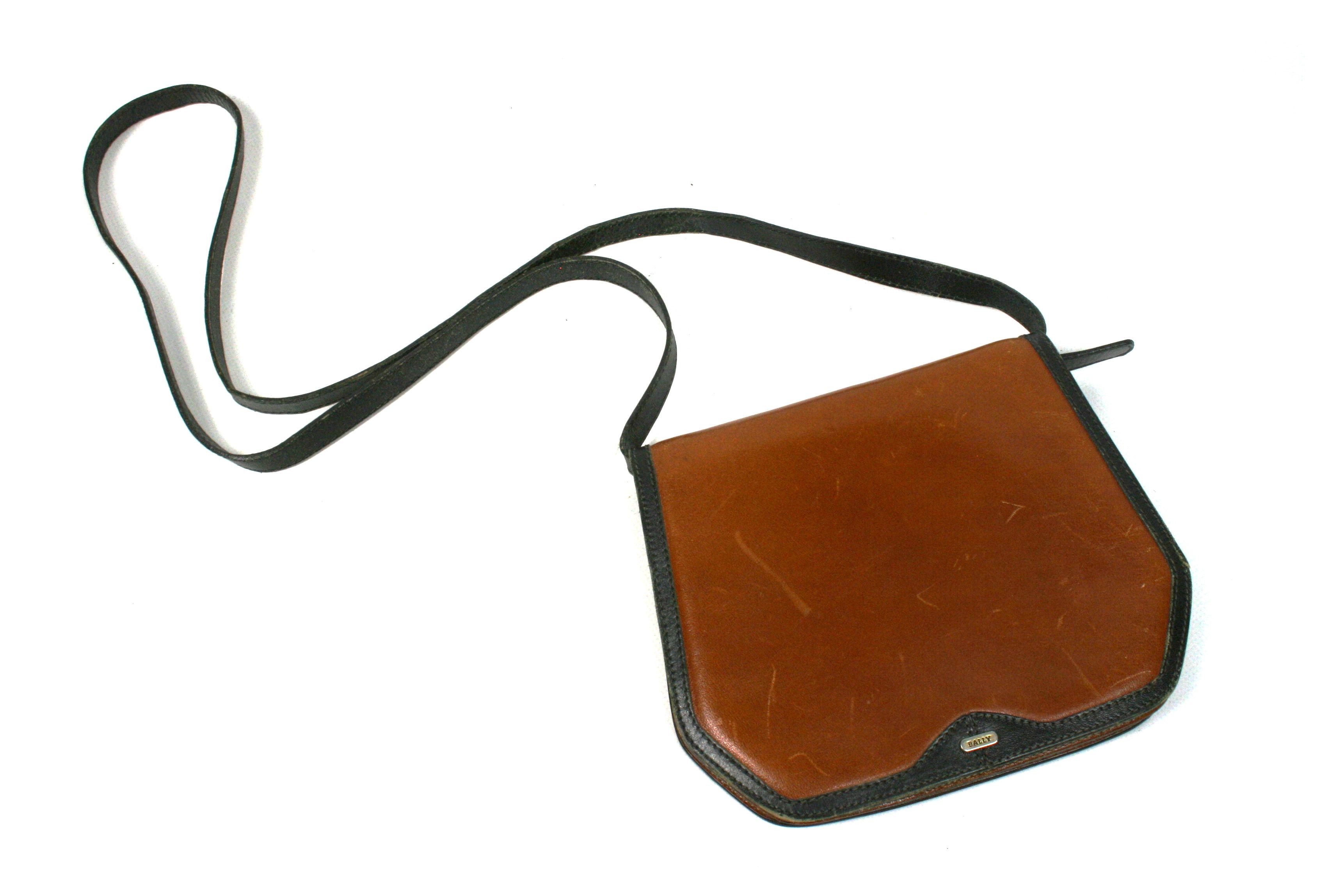Bally 90S Logo Leather Crossbody Mini Bag Vintage Size ONE SIZE - 1 Thumbnail