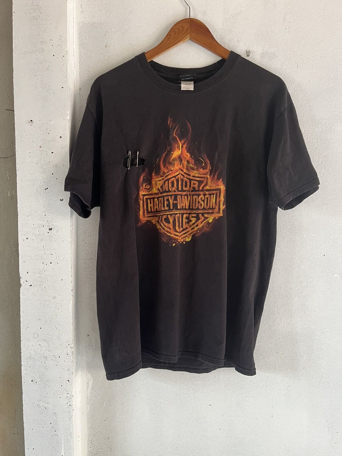 Vintage Harley-Davidson Flame Logo Tee Size US L / EU 52-54 / 3 - 1 Thumbnail