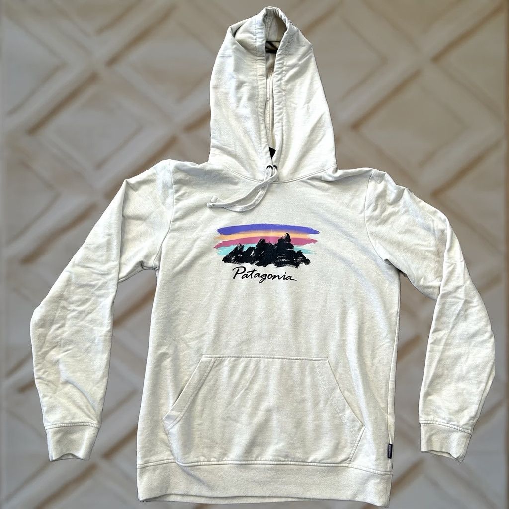 Patagonia Patagonia Hoodie Womens L White Cream Free Hand Fitz Roy Ahnya Graphic Pullover Activewear Outdoors Size L / US 10 / IT 46 - 1 Thumbnail