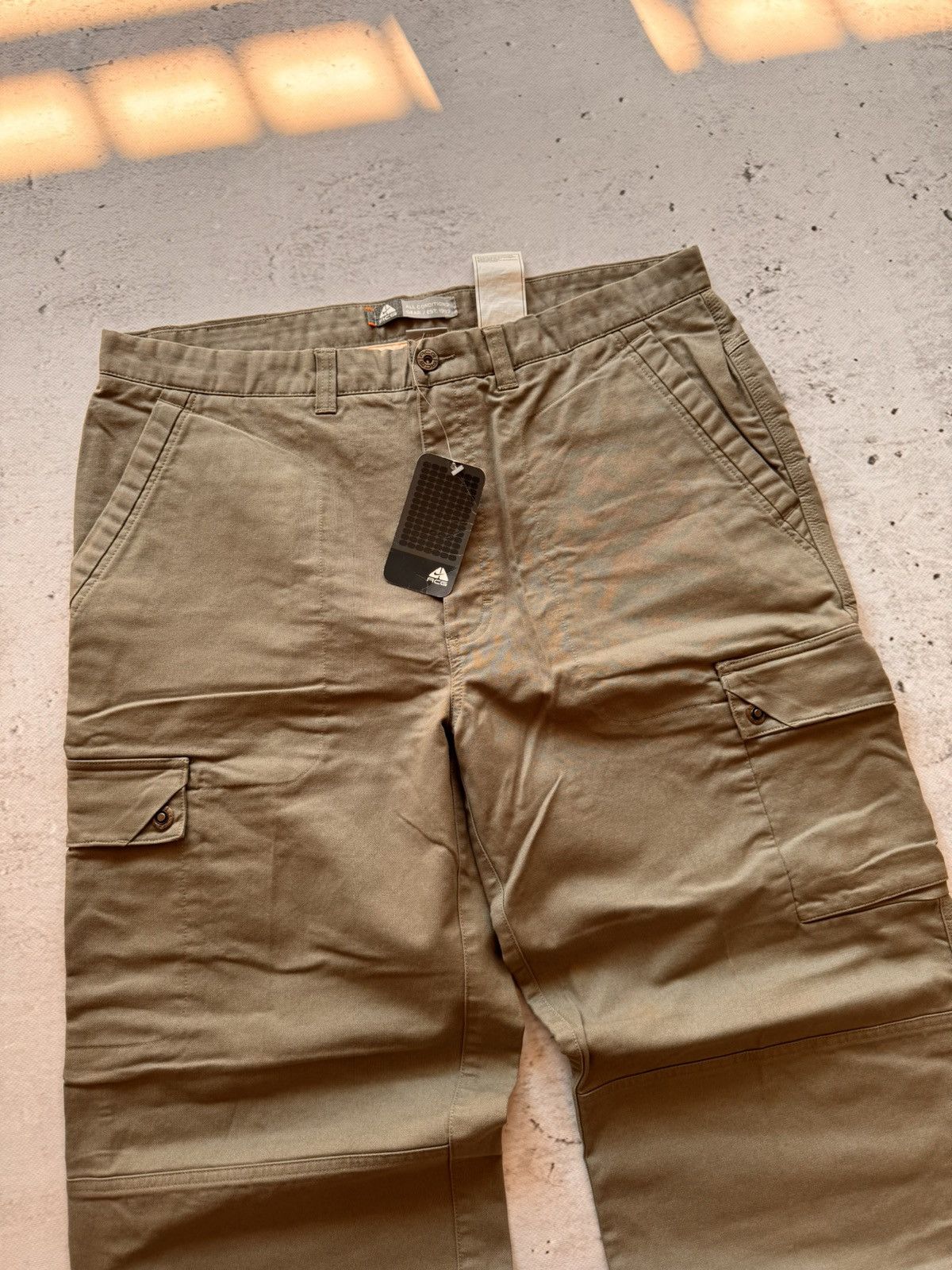 Nike × Nike ACG × Vintage NIKE ACG VINTAGE CARGO BASIC PANTS Size US 38 / EU 54 - 2 Thumbnail