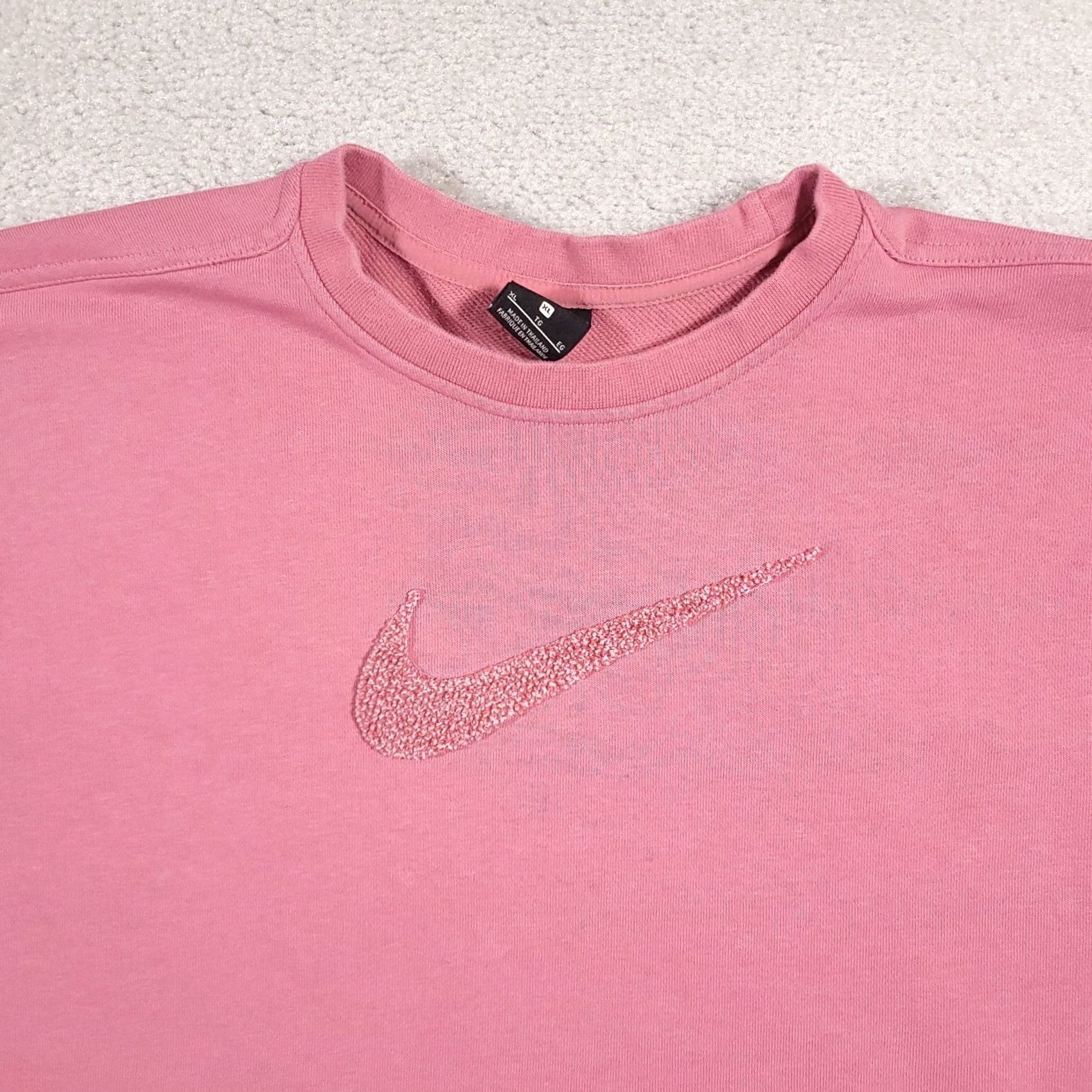 Nike Nike Get Fit Swoosh Training Crewneck Sweatshirt Oversozed Crop Women's XL Pink Size XL / US 12-14 / IT 48-50 - 3 Thumbnail