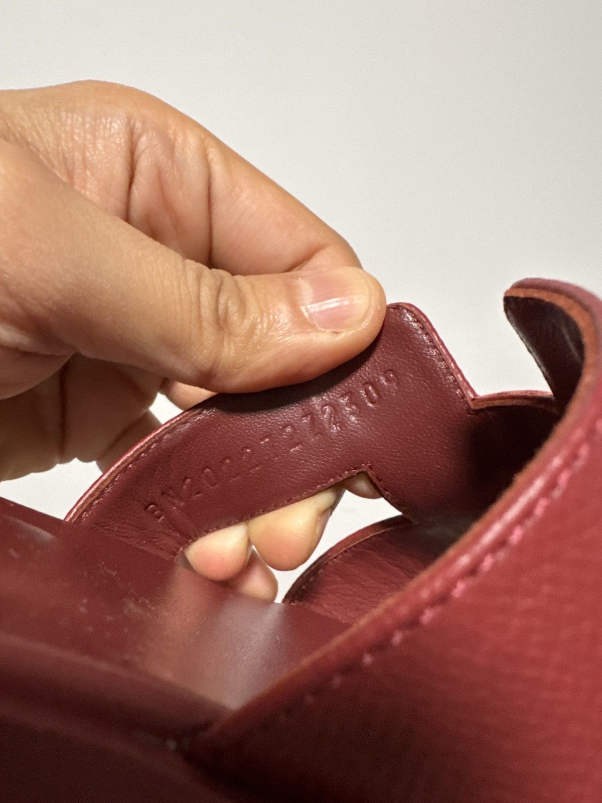 Hermes Hermes Oran burgundy sandal 37 Size US 7 / IT 37 - 4 Thumbnail