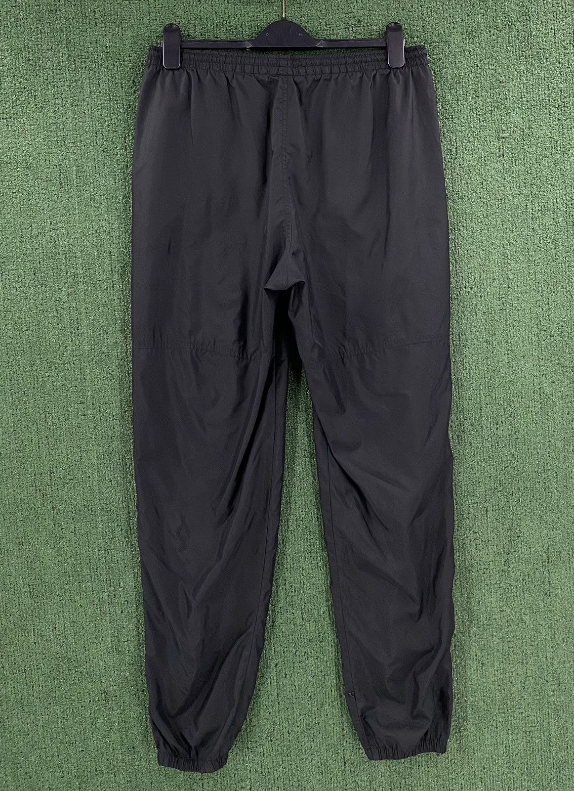 Nike Vintage 90’s Nike Spellout Swoosh Black Windbreaker Pants Size US 34 / EU 50 - 5 Thumbnail