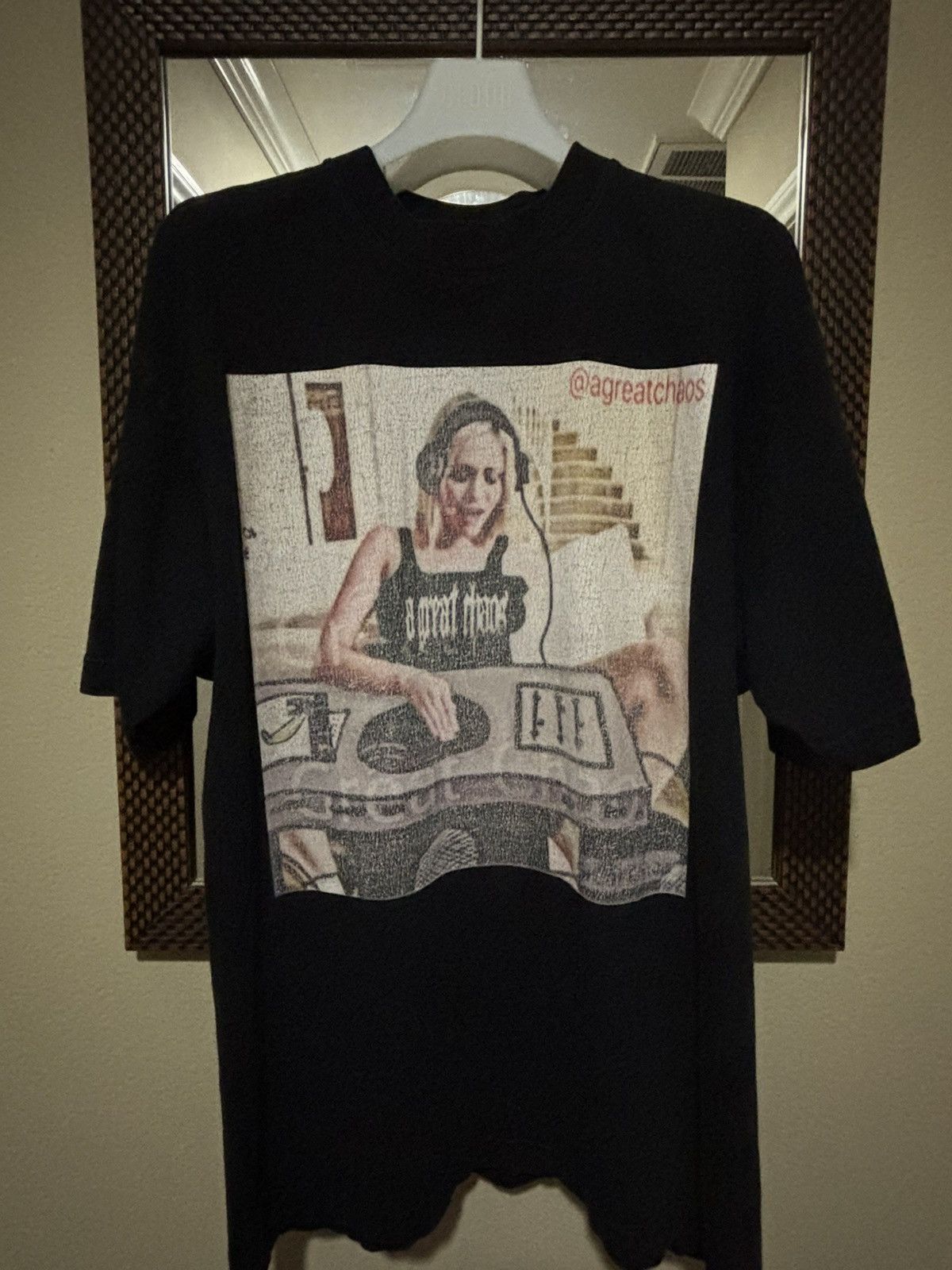 Destroy Lonely × Ken Carson × Playboi Carti KEN CARSON DJ TEE - A