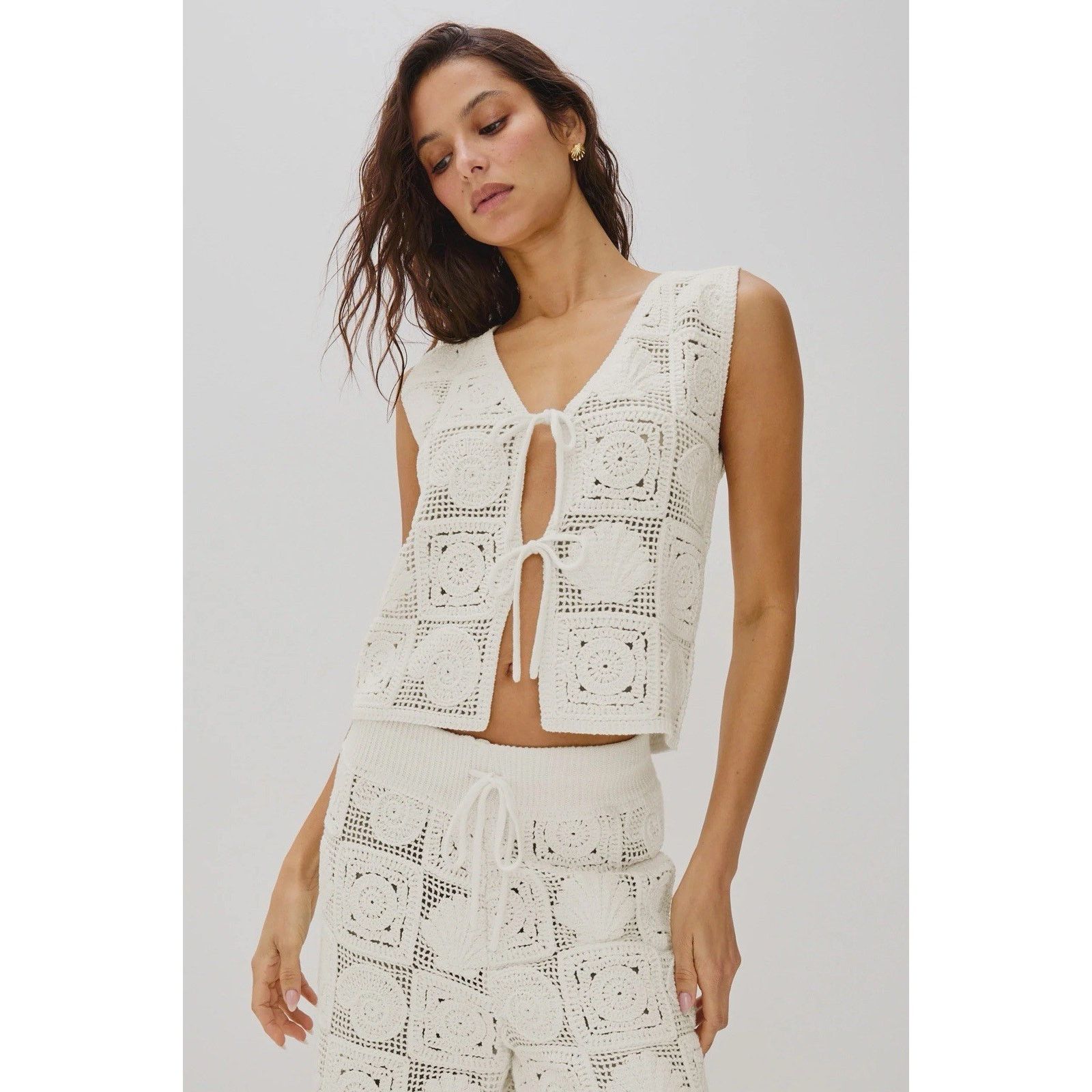 Rails Rails X L Space Paz White Crochet Shell Tie Front Tank Top M Size M / US 6-8 / IT 42-44 - 1 Thumbnail