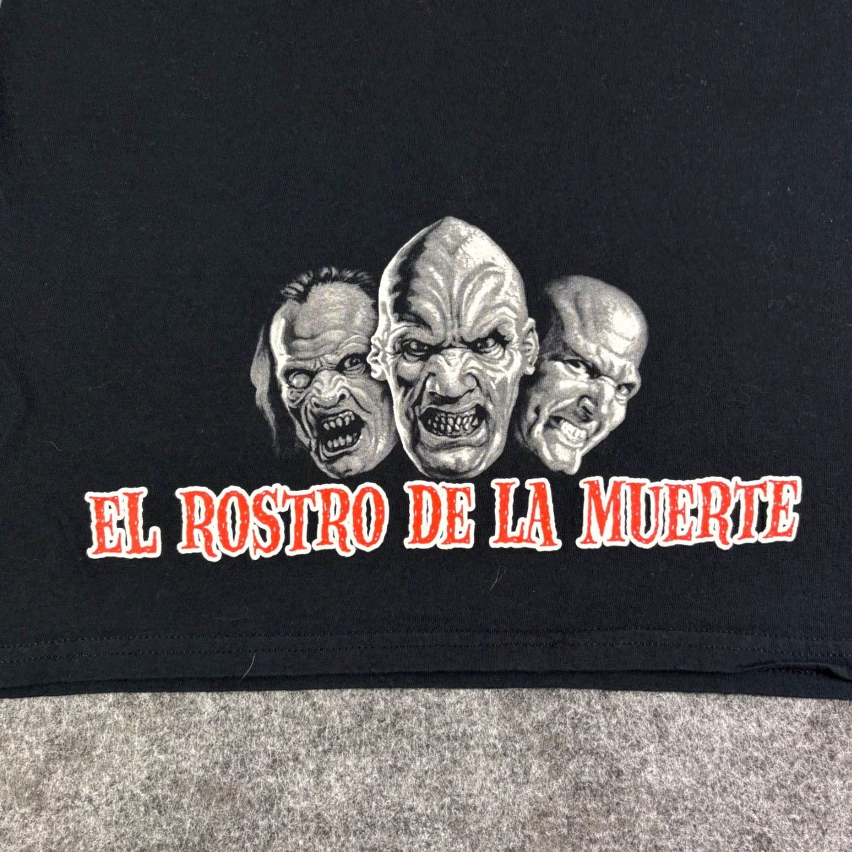 Vintage VINTAGE Airix T-Shirt Black Men's L Heavyweight Graphic Print Crew Neck Short Sleeve Retro Band Movie Tattoo 101 Dalmatians Aladdin Logo Mens Size US L / EU 52-54 / 3 - 6 Thumbnail