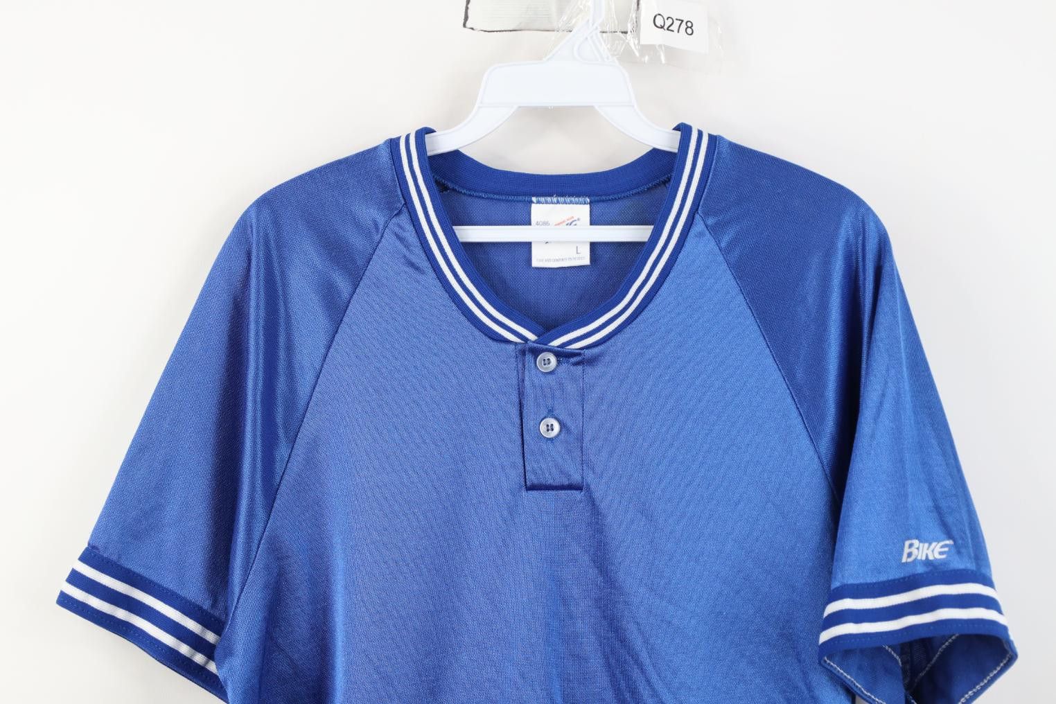 Vintage Vintage 80s 90s Silky Striped Ringer Henley T-Shirt Blue USA Size US L / EU 52-54 / 3 - 2 Thumbnail