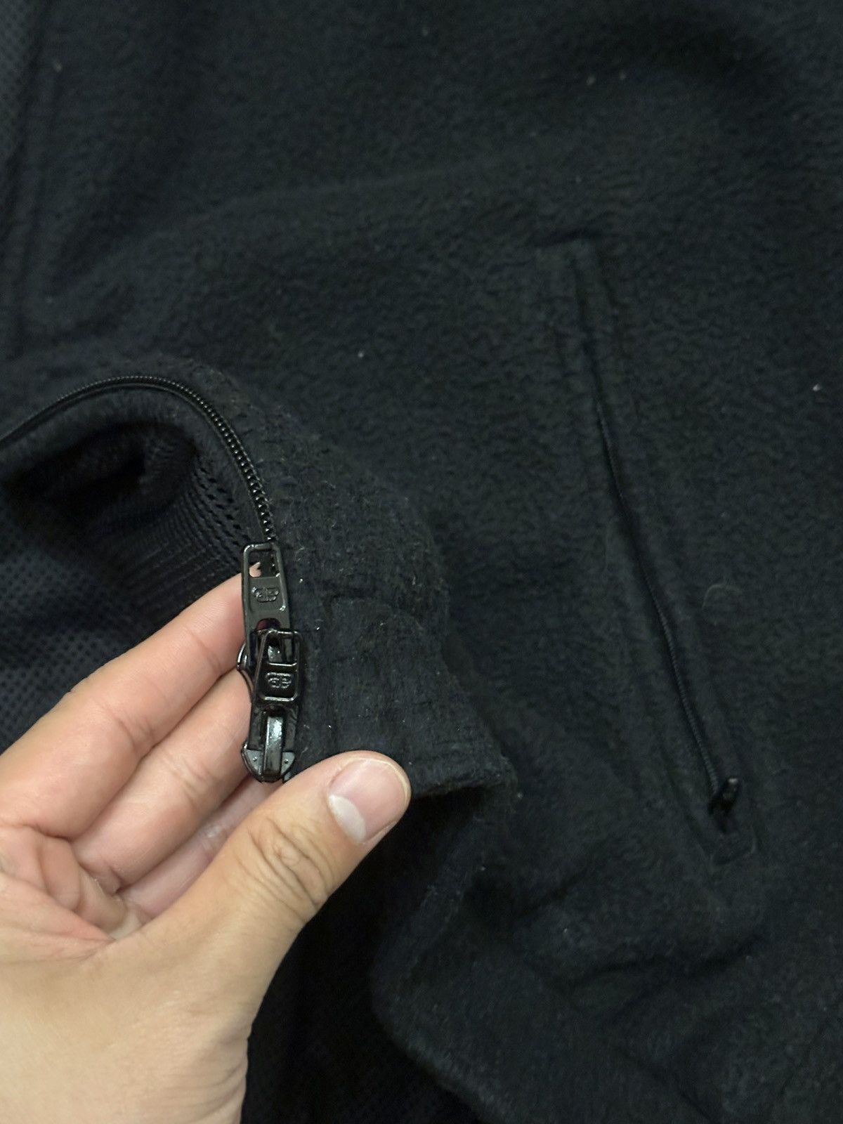 Balenciaga Balenciaga fleece jacket Size US L / EU 52-54 / 3 - 8 Thumbnail