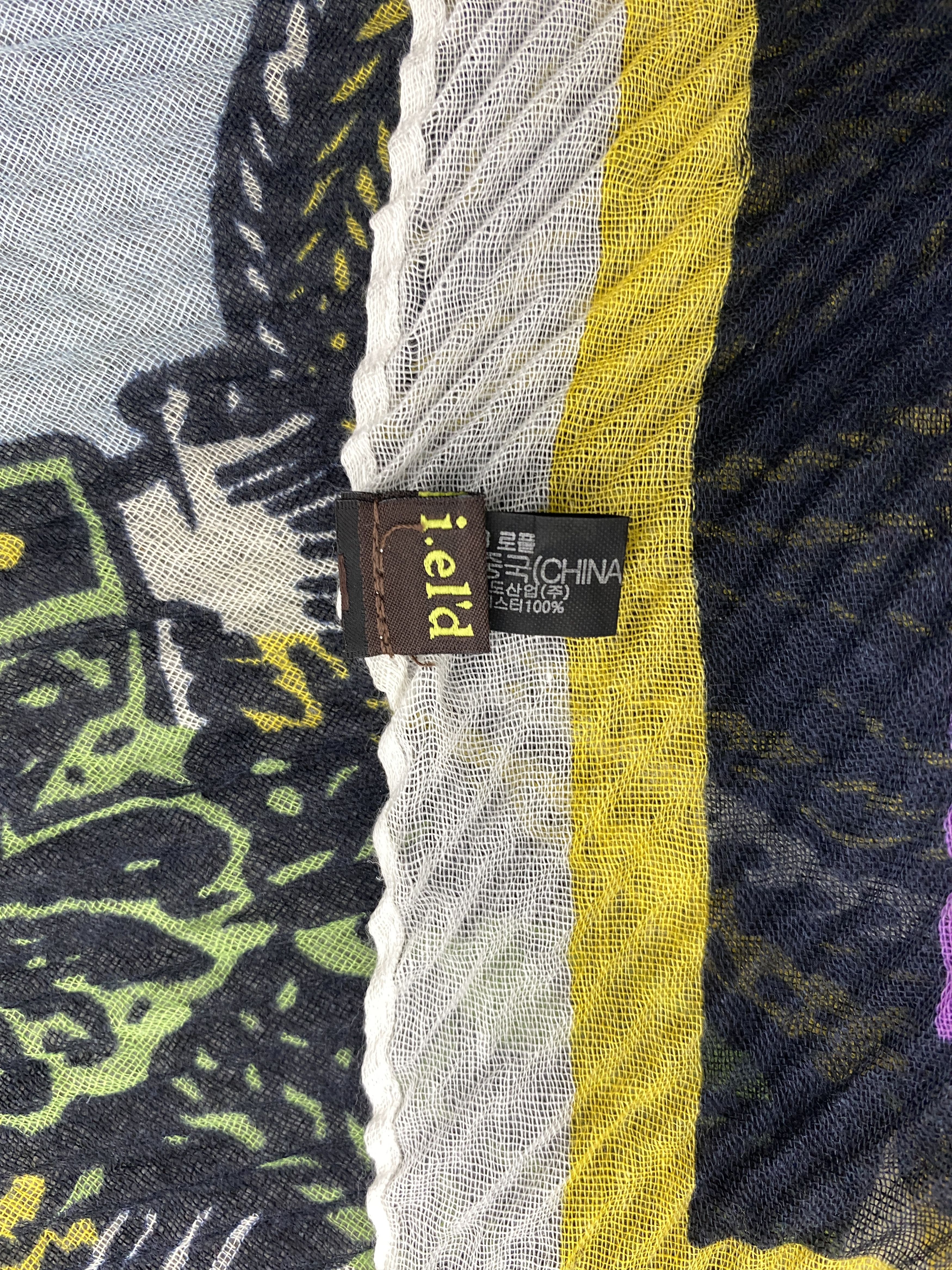 Vintage Vintage 80s Silk Scarf SN0114 Size ONE SIZE - 7 Thumbnail