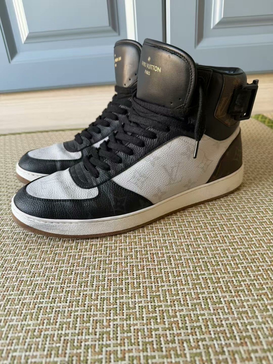 Louis Vuitton LV Rivoli High Top Sneakers 8/42 Size Size US 8 / EU 41 - 1 Thumbnail