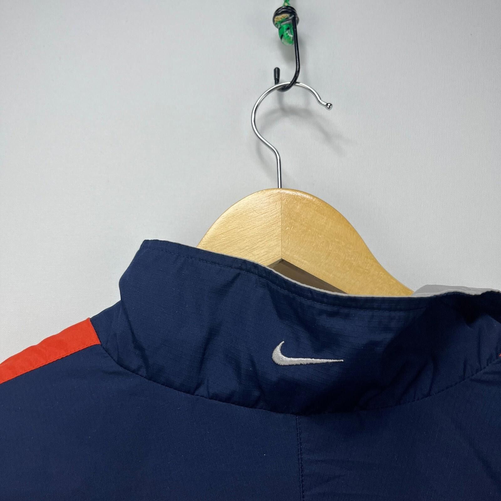Nike Vintage Y2K Nike Track Windbreaker Jacket Large Size US L / EU 52-54 / 3 - 12 Thumbnail