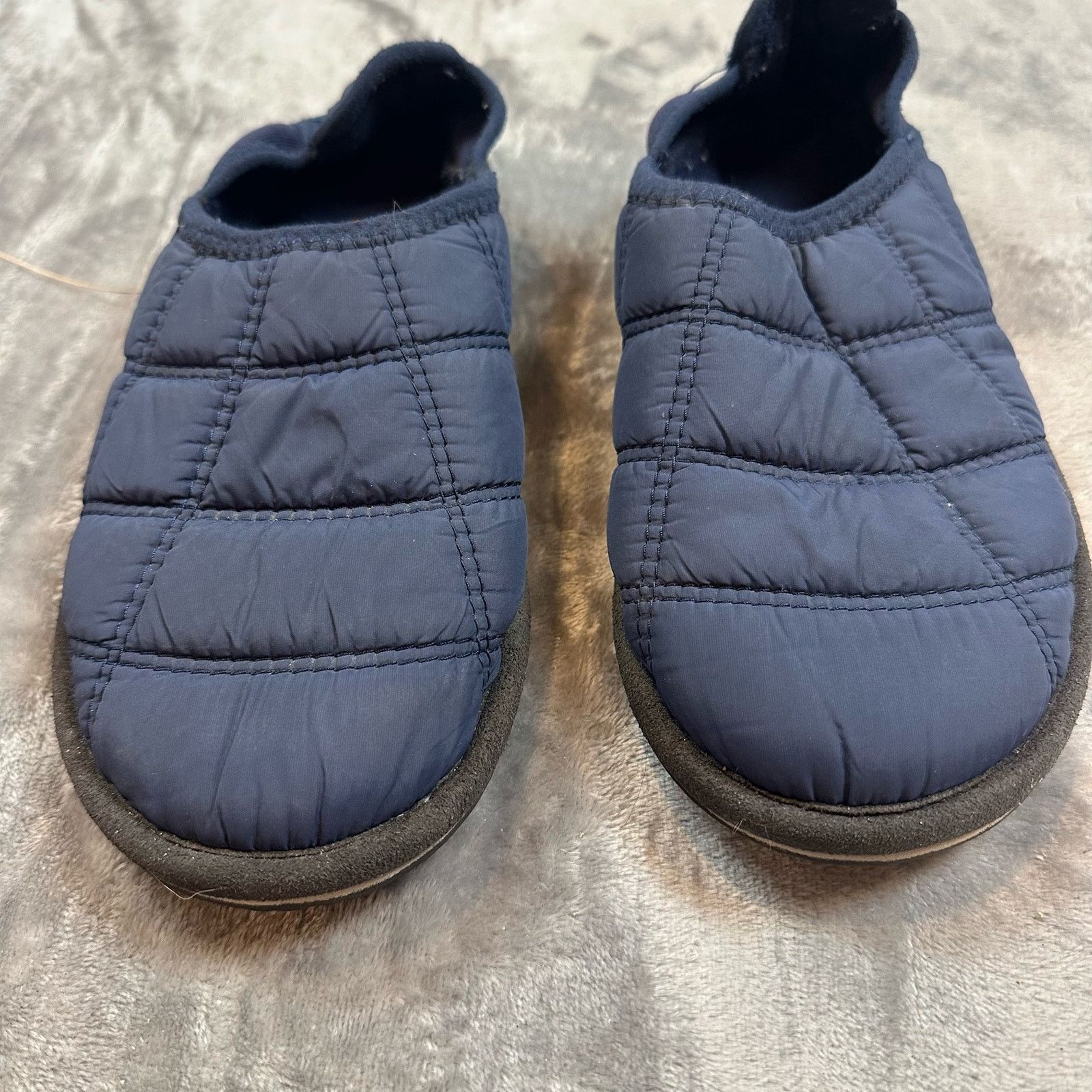 L.L. Bean LL Bean Navy Blue Quilted Slippers Slides Slip On Shoes 7 7M Size US 7 / IT 37 - 5 Thumbnail