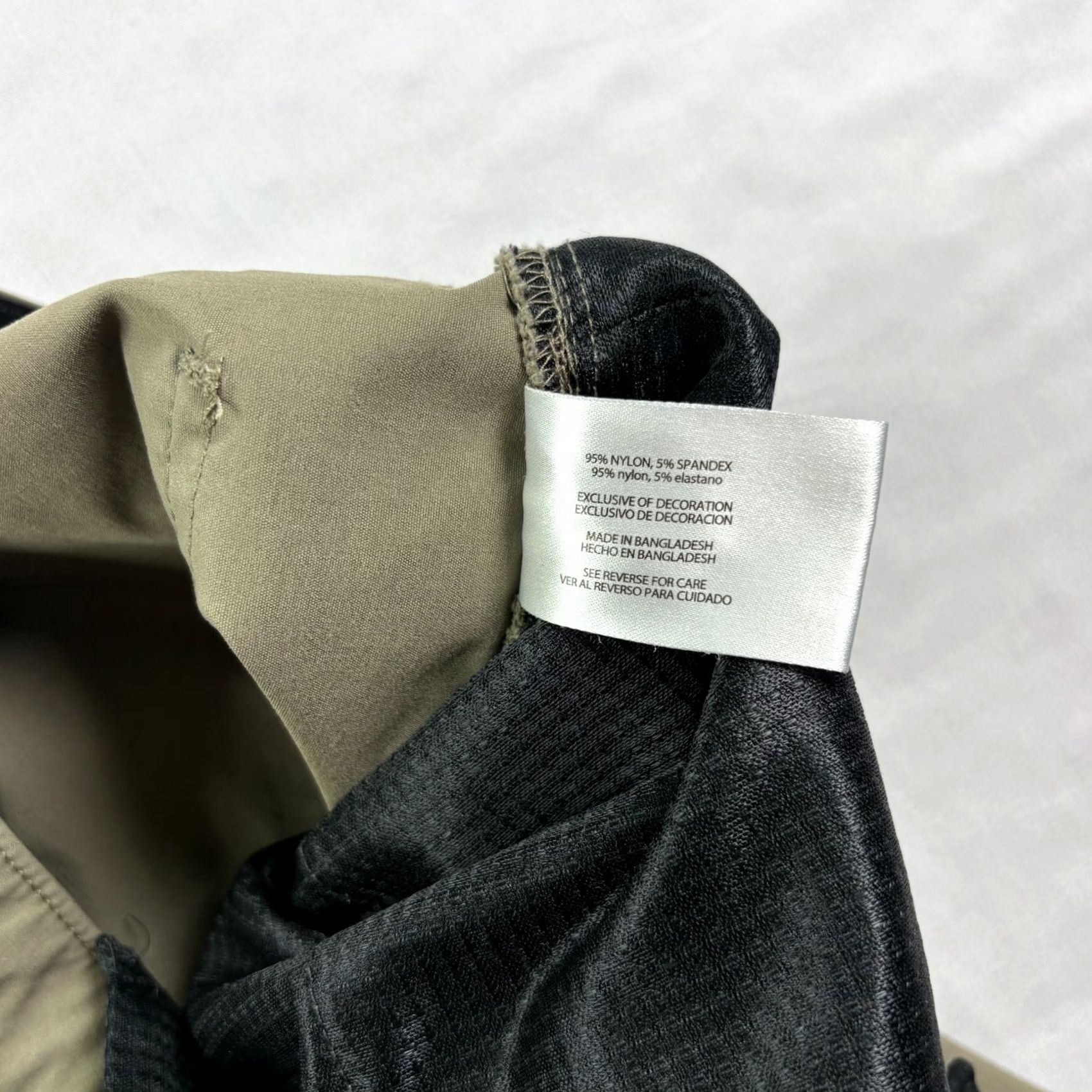 Eddie Bauer Eddie Bauer Pants Men 34x32 Tech Chino Stretch Outdoor Hiking Trail Size US 32 / EU 48 - 3 Thumbnail