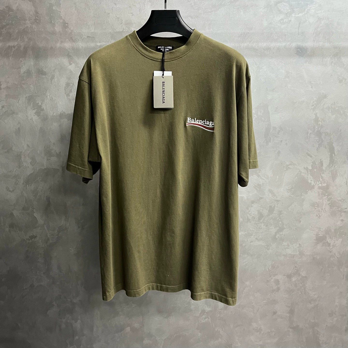 khaki logo short-sleeve t-shirt by balenciaga