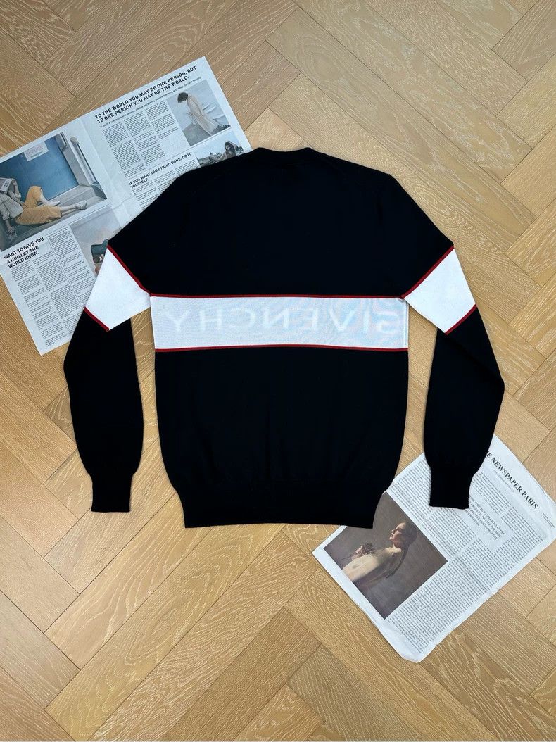 Givenchy Givenchy Casual Embroidered Knit Sweater with Letter Logo, Size US S / EU 44-46 / 1 - 2 Thumbnail
