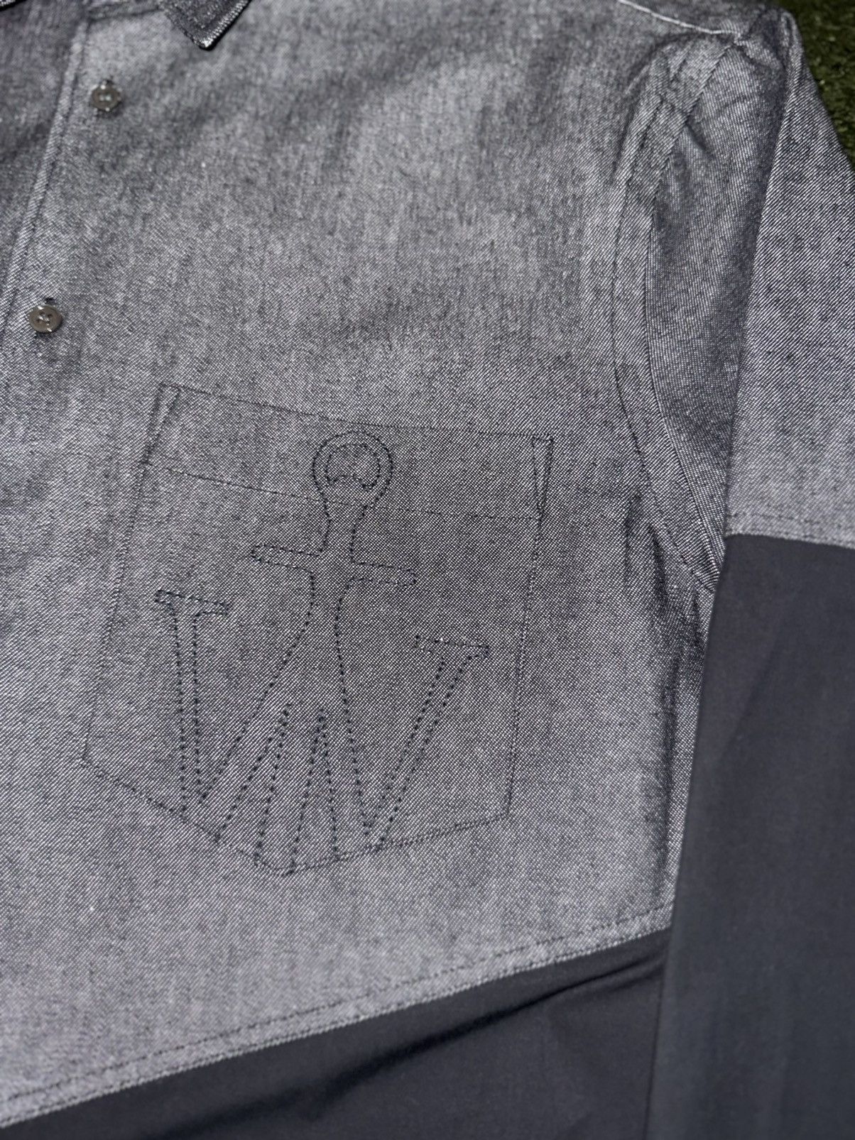 JW Anderson [EU46] JW Anderson Two-Tone Chambray Mix Shirt Black Size US L / EU 52-54 / 3 - 5 Thumbnail