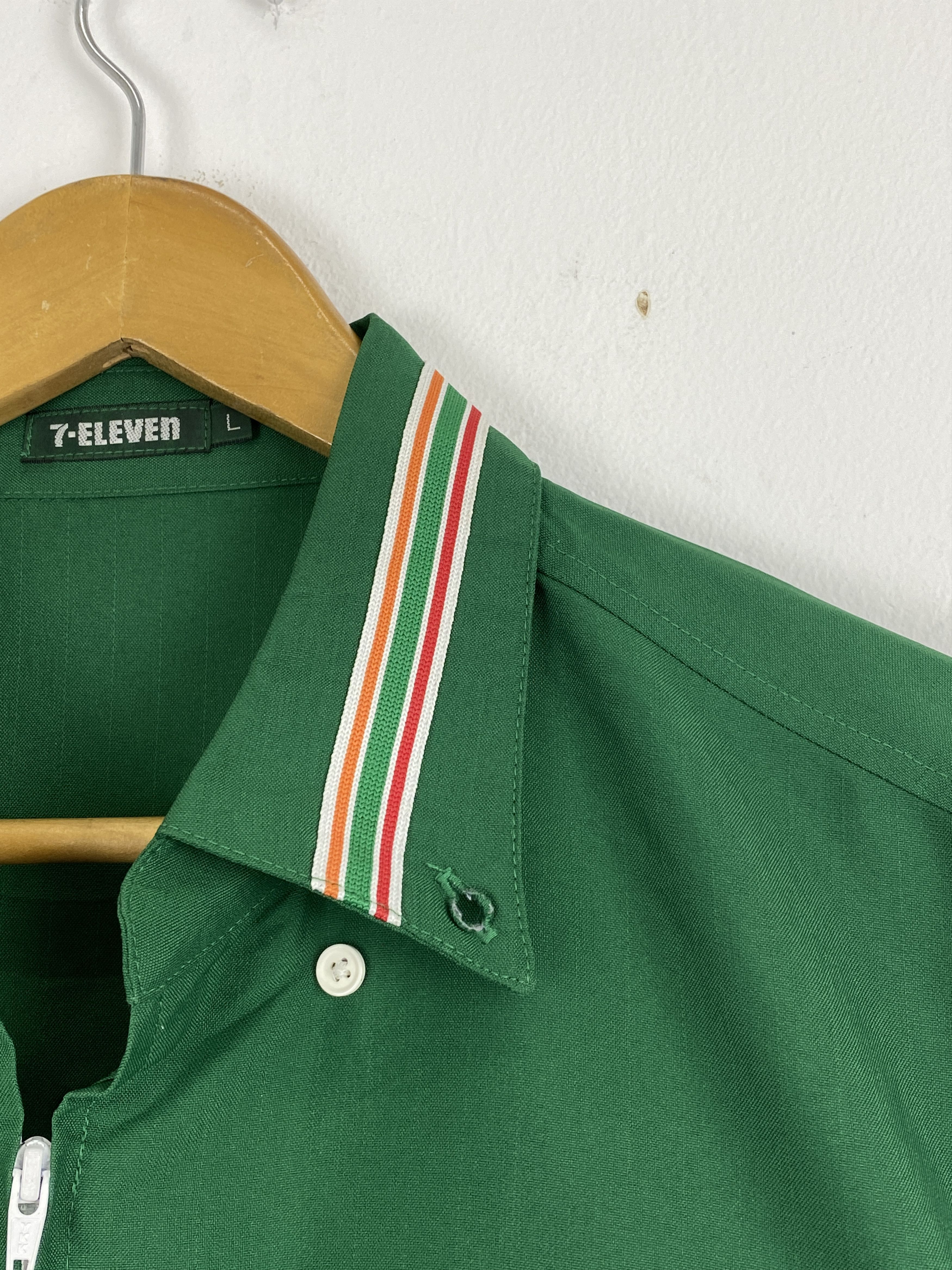 Japanese Brand Vintage 7Eleven Green Uniform Long Sleeve Jacket J2021 Size US L / EU 52-54 / 3 - 12 Thumbnail