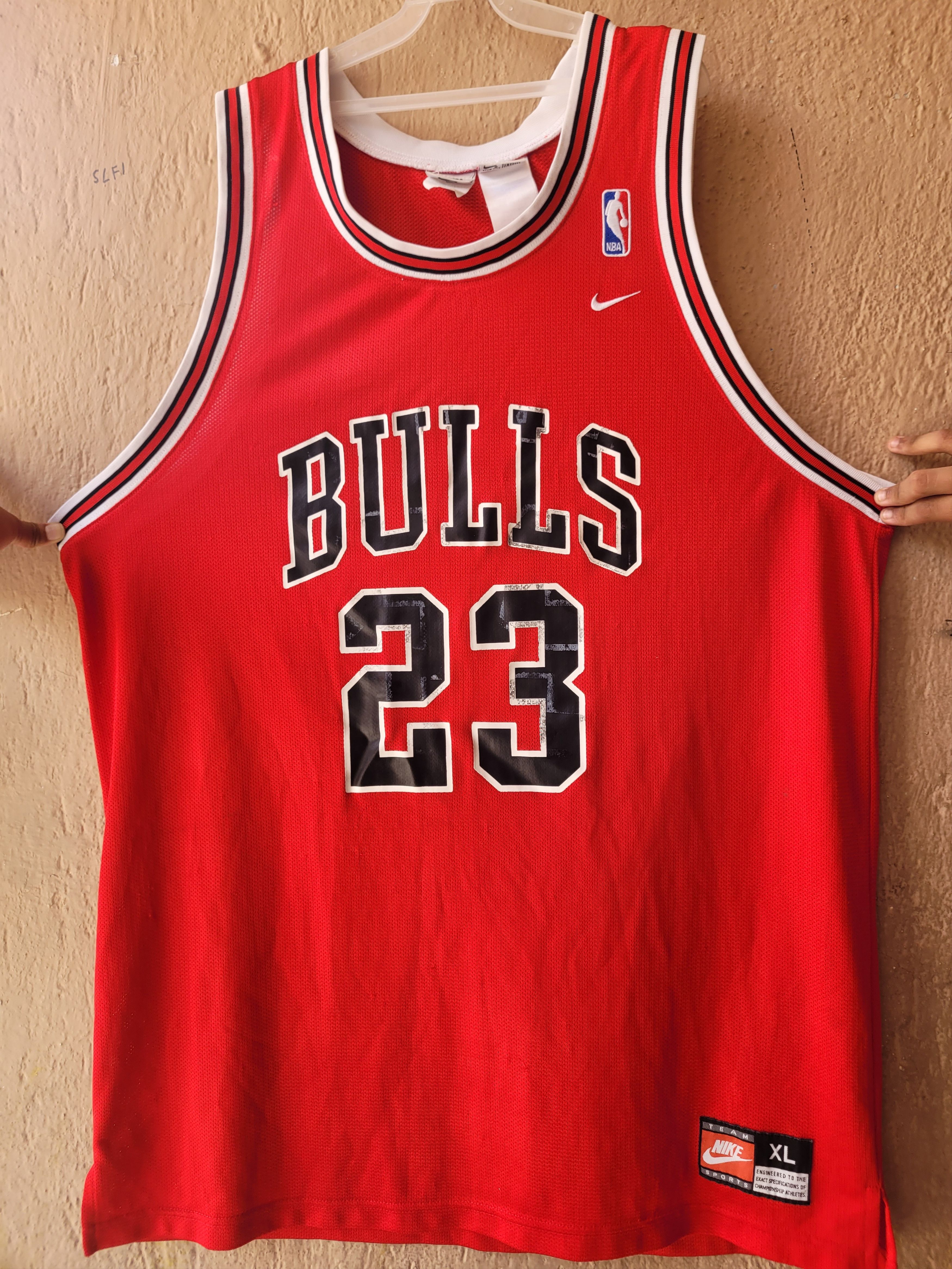 Nike Chicago bulls jersey, Michael jordan vintage, nike Size US XL / EU 56 / 4 - 4 Thumbnail