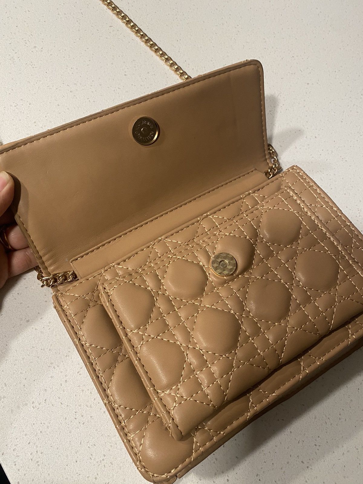 Other Designer Style Crossbody Bag - Brown w/ Gold Chain Strap Size ONE SIZE - 8 Thumbnail