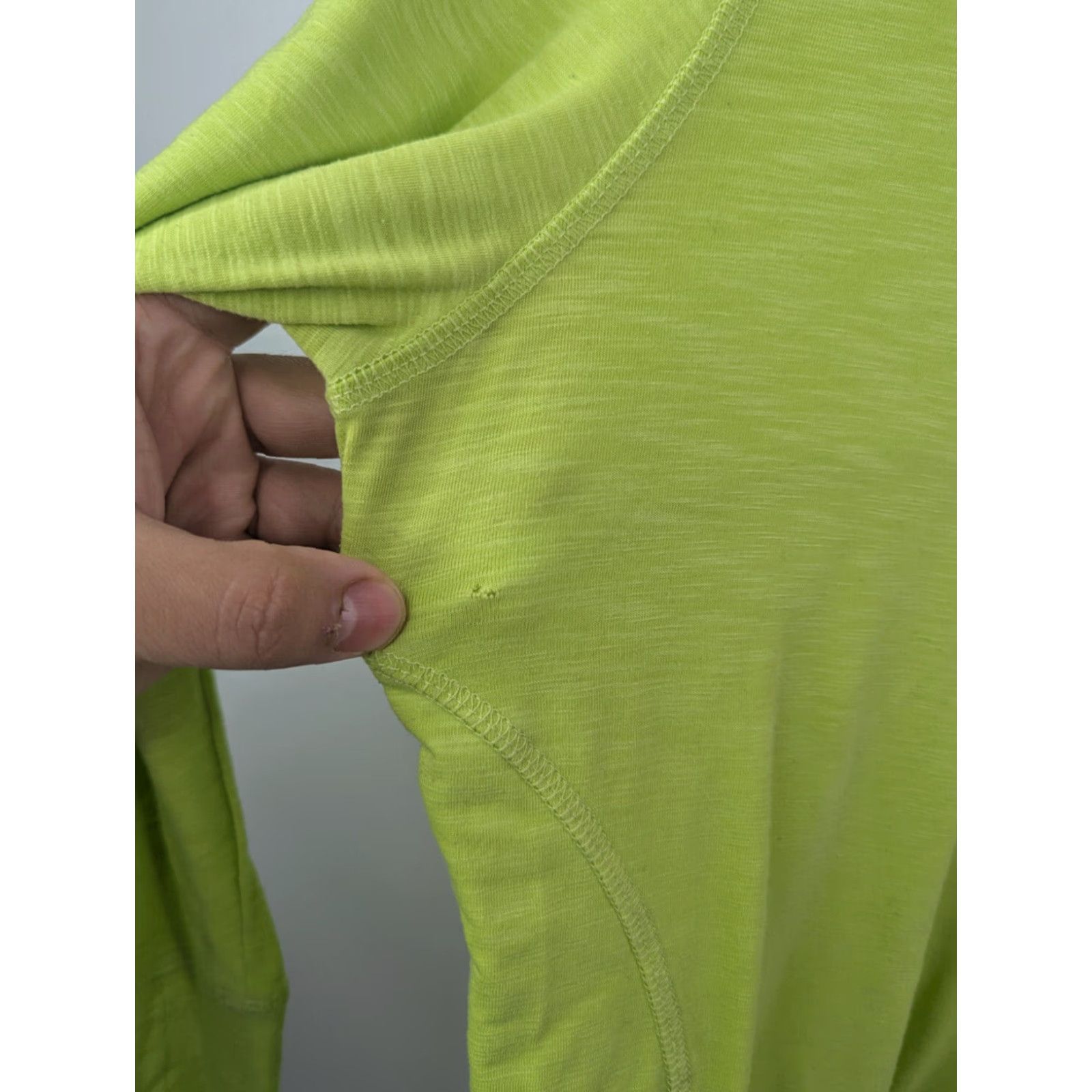 Vintage Title Nine Matahari Womens Lime Green V-Neck Long Sleeve Top L Blouse Shirt Athletic Size L / US 10 / IT 46 - 2 Thumbnail