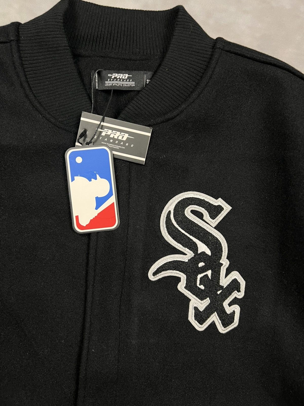 Pro Standard NWT Pro Standard Chicago White Sox Varsity Jacket Black 2XL Size US XXL / EU 58 / 5 - 7 Thumbnail