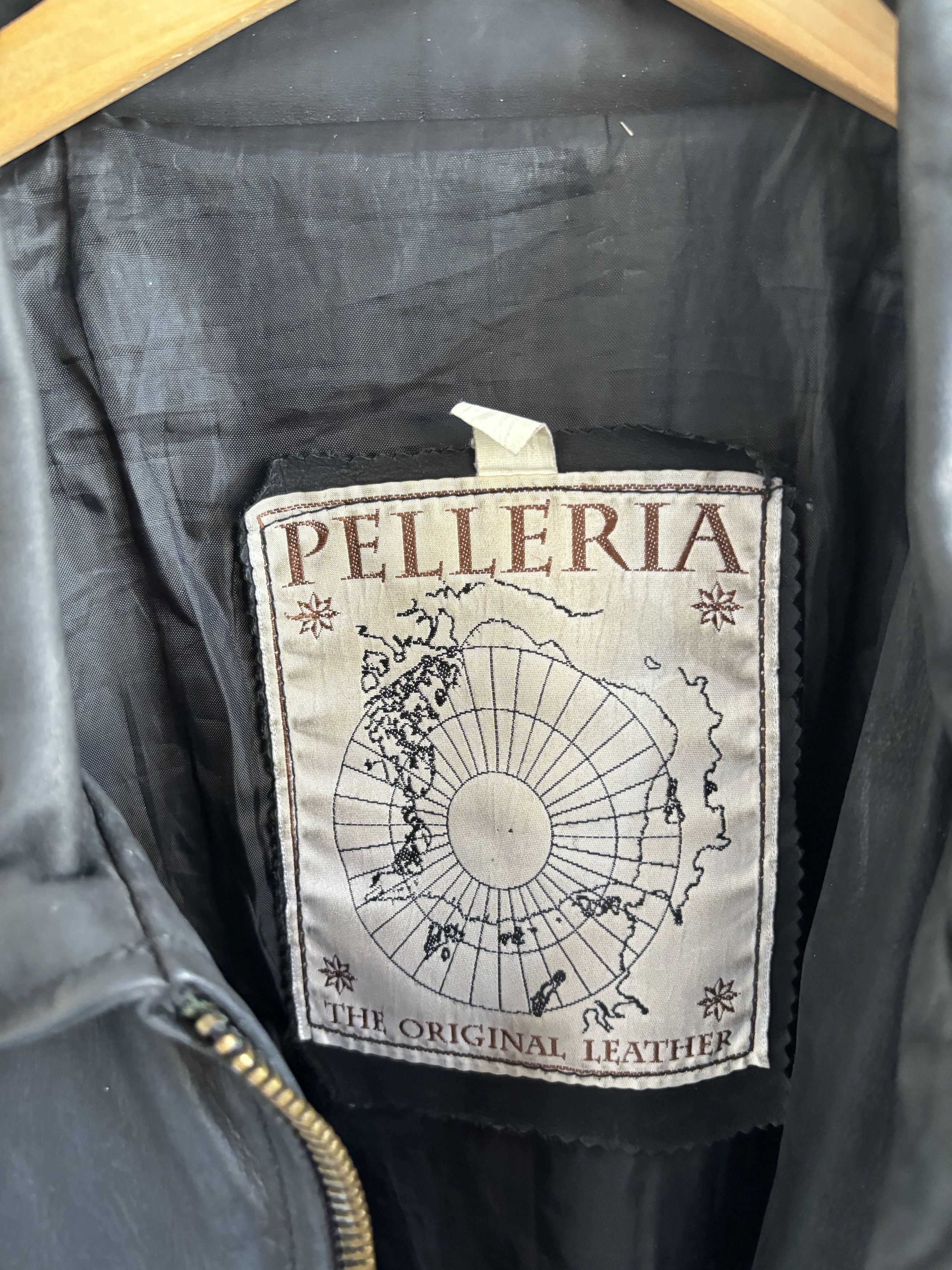 Genuine Leather Vintage Pelleria 90s Leather Jacket Size US L / EU 52-54 / 3 - 6 Thumbnail