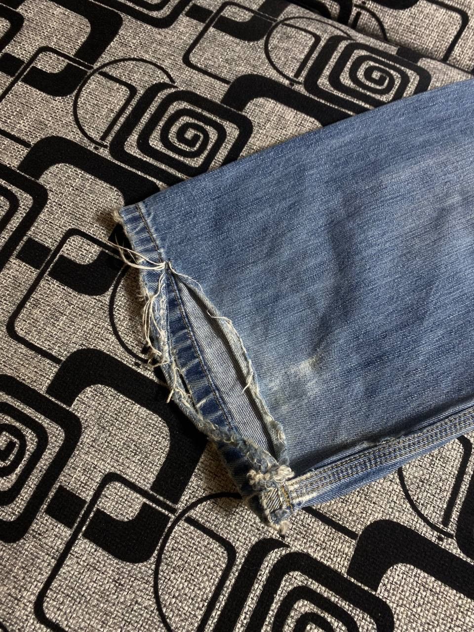 Carhartt × Japanese Brand Crazy Crash Dirty Baggy Faded Jean Japan Avant Garde Style Size US 34 / EU 50 - 3 Thumbnail
