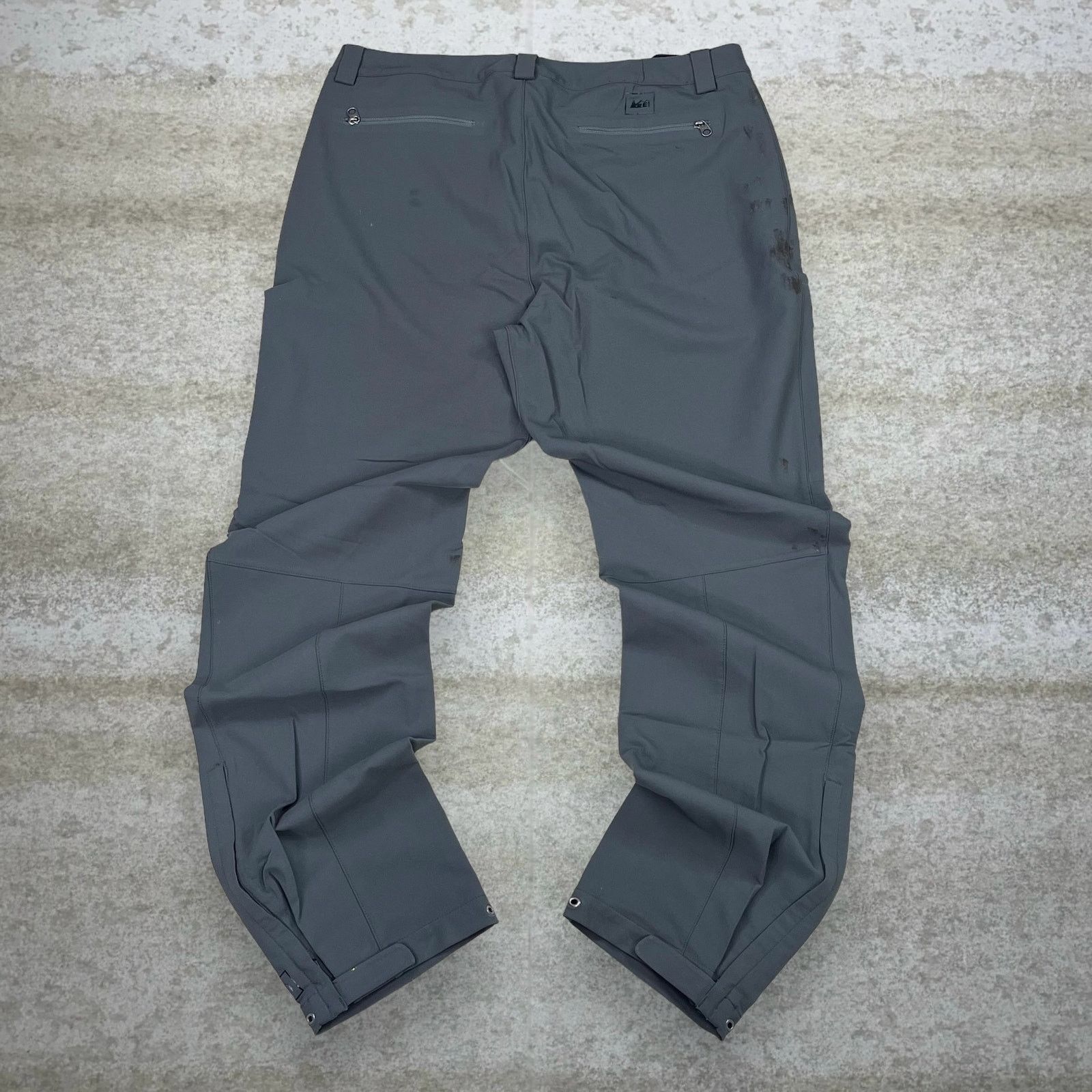 Rei Vintage Y2K REI Hiking Pants 34x32 Relaxed Fit Iron Grey Size 34" / US 12 / IT 48 - 1 Thumbnail