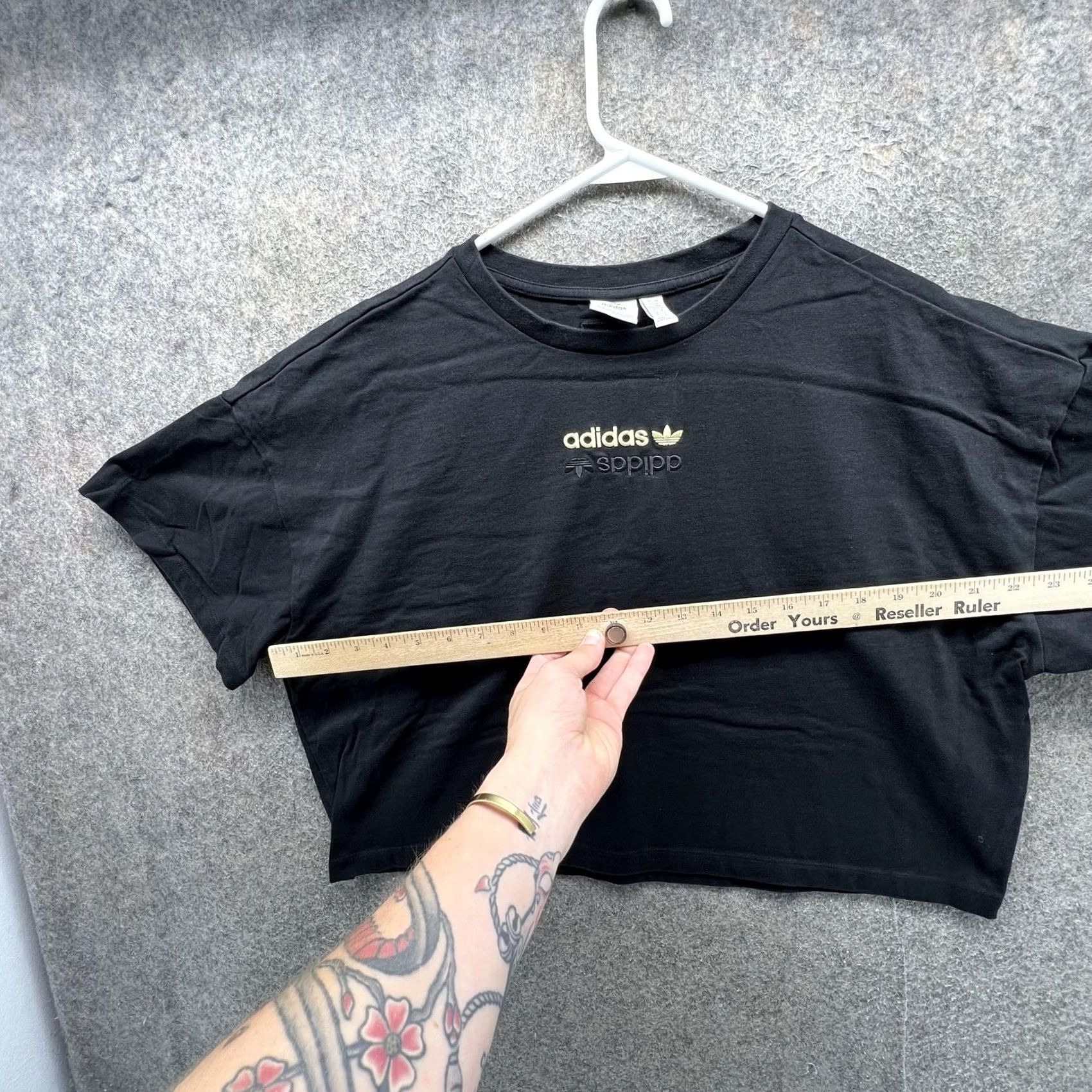 Adidas Adidas Shirt Womens Medium Black Cropped Trefoil Logo Crew Neck Short Sleeve Top Size M / US 6-8 / IT 42-44 - 3 Thumbnail