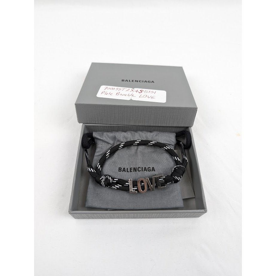 Balenciaga o1rshd1 Size: OS / Plate Love Bracelet in Black/White Size ONE SIZE - 10 Thumbnail