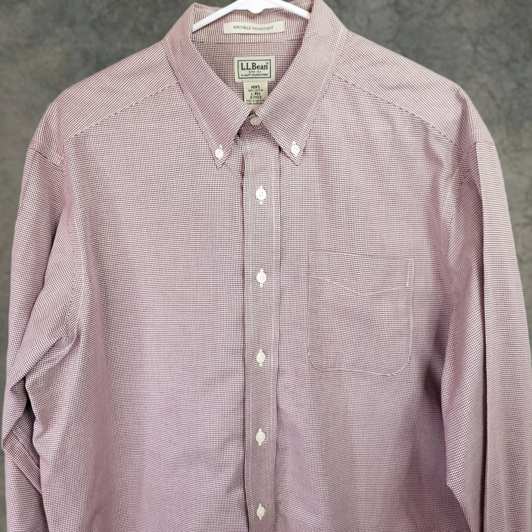 Vintage LL Bean Mens L Red Wrinkle Resistant Long Sleeve Button Up Houndstooth Shirt Mens Size US L / EU 52-54 / 3 - 1 Thumbnail