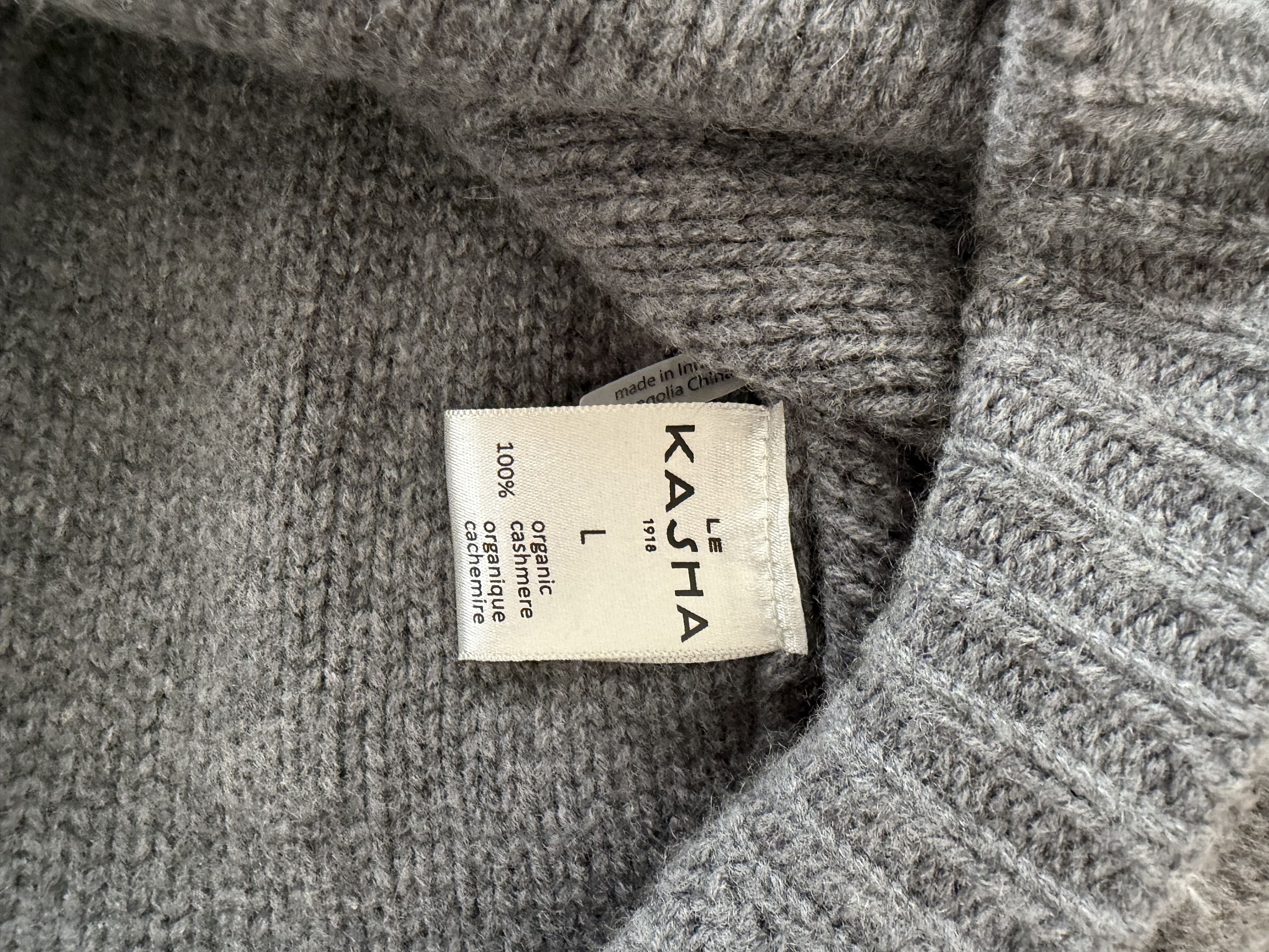 Other Le Kasha Gstaad Size US L / EU 52-54 / 3 - 3 Thumbnail