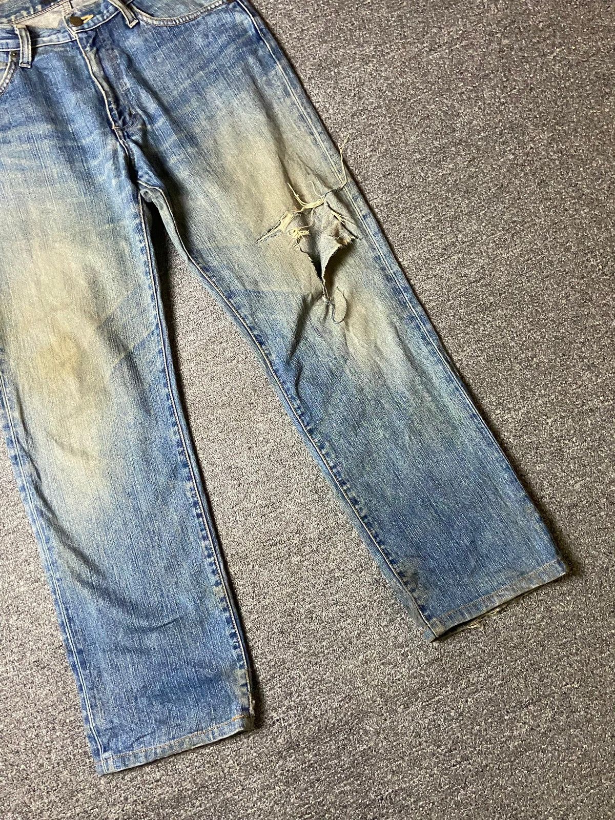 Japanese Brand × Vintage × Wrangler Vintage WRANGLER Distressed Denim Jeans (128) Size US 32 / EU 48 - 9 Thumbnail