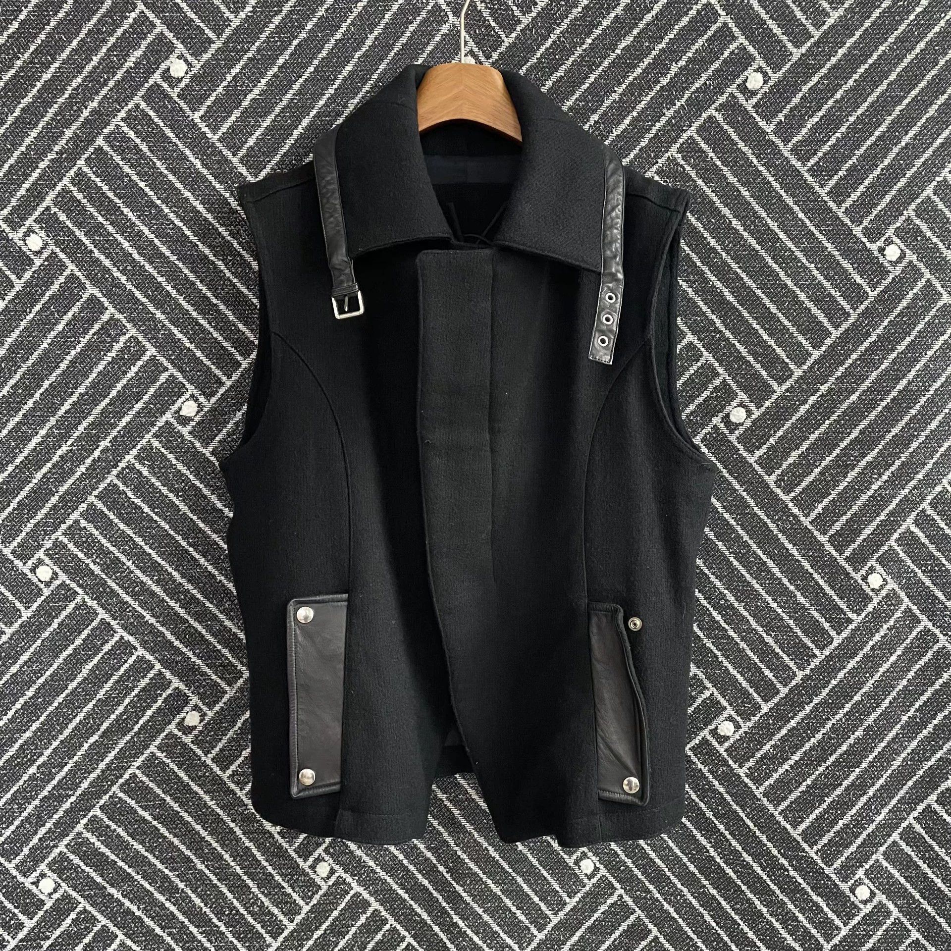 Yves Saint Laurent YSL Dark Black Wool Leather Vest 50 99 New Size US M / EU 48-50 / 2 - 1 Thumbnail