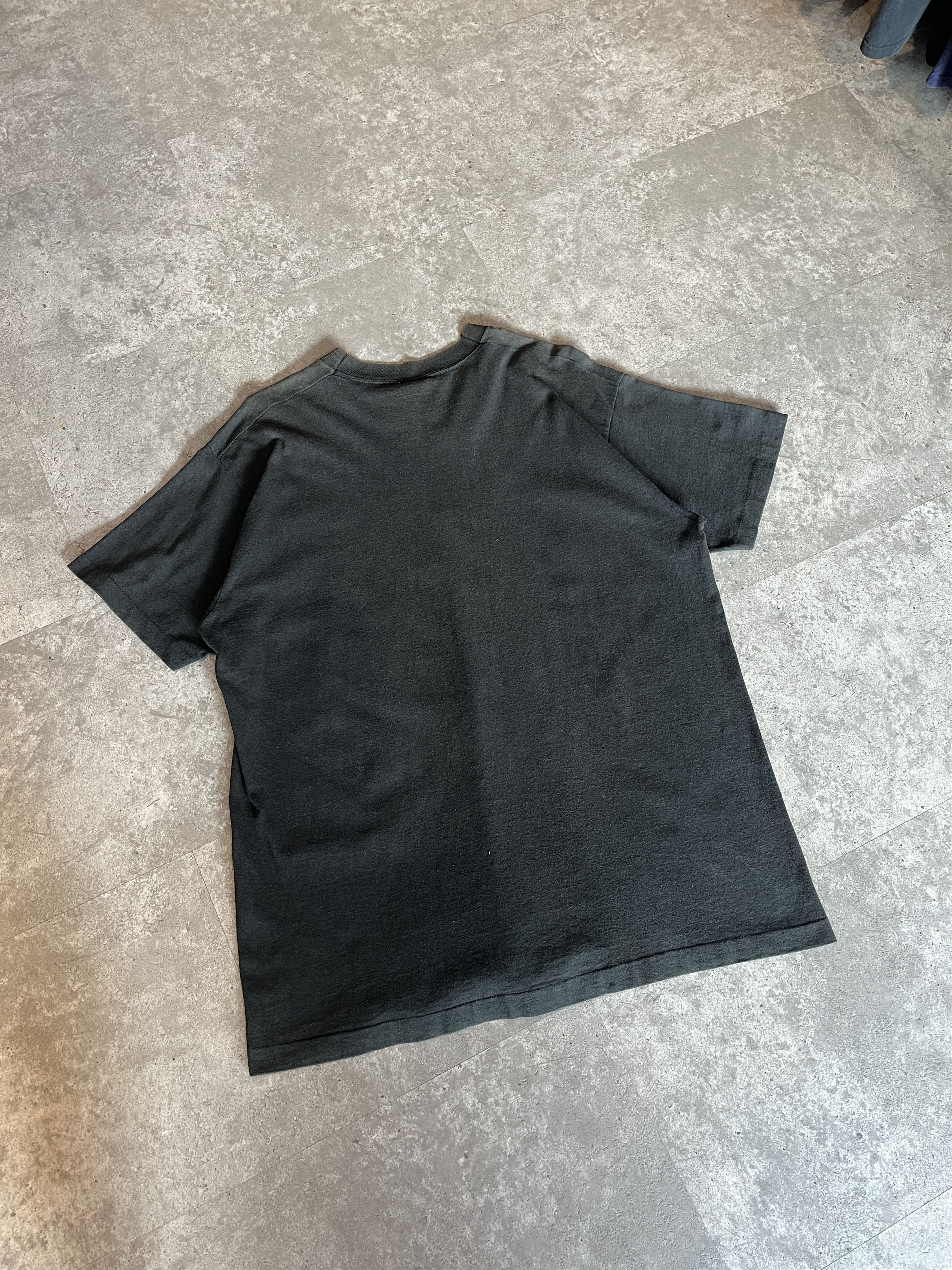 Vintage "RARE" BATMAN VINTAGE DC COMICS TEE Size US XL / EU 56 / 4 - 5 Thumbnail
