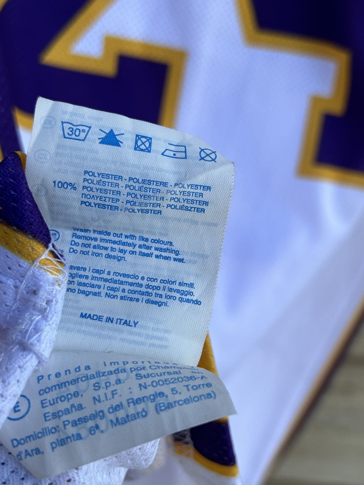 Champion Vintage Champion #24 Kobe Bryant Alternate Basketball Jersey Size US M / EU 48-50 / 2 - 8 Thumbnail