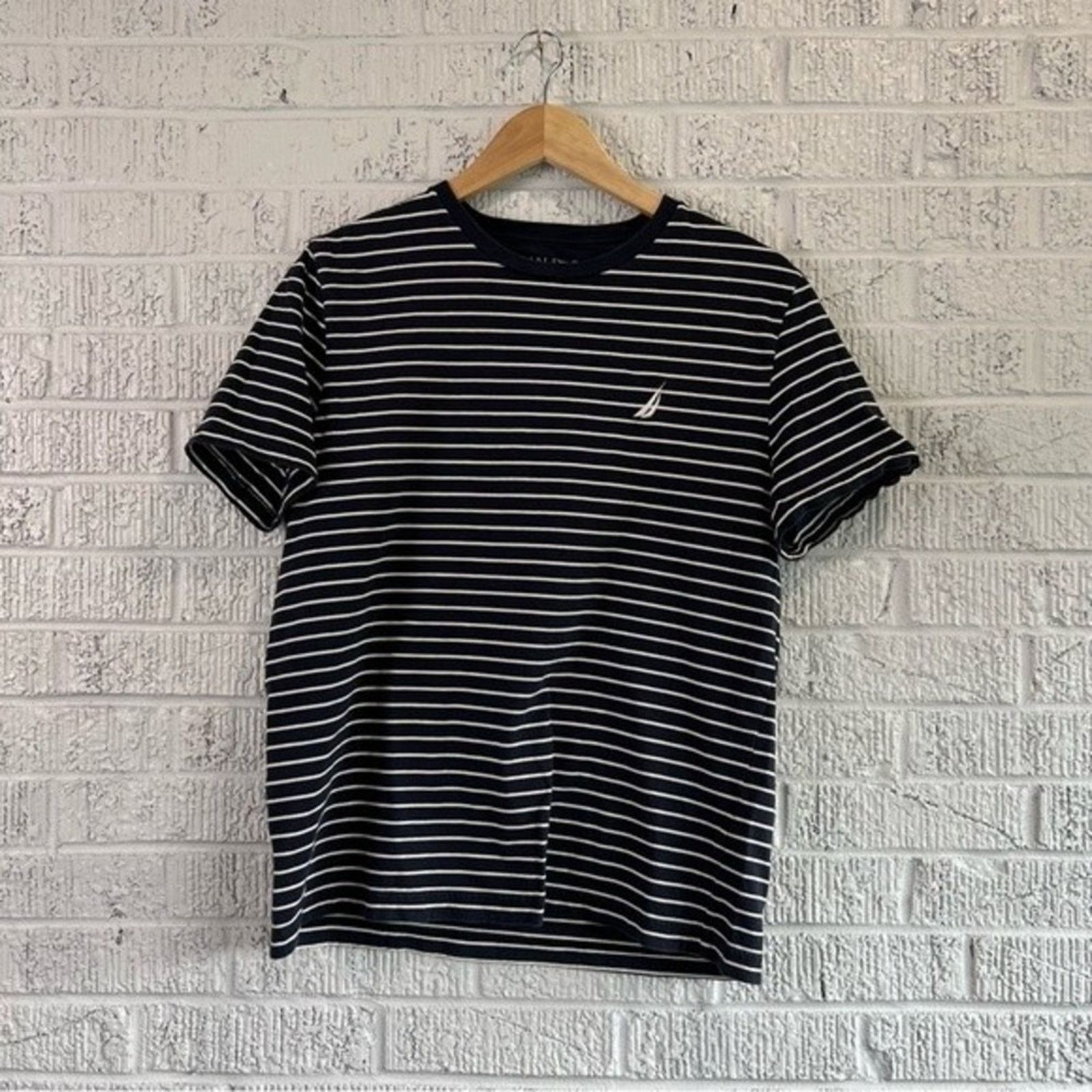 Nautica Nautica Men's Classic Soft Navy White Stripe T-Shirt Medium Size US M / EU 48-50 / 2 - 3 Thumbnail