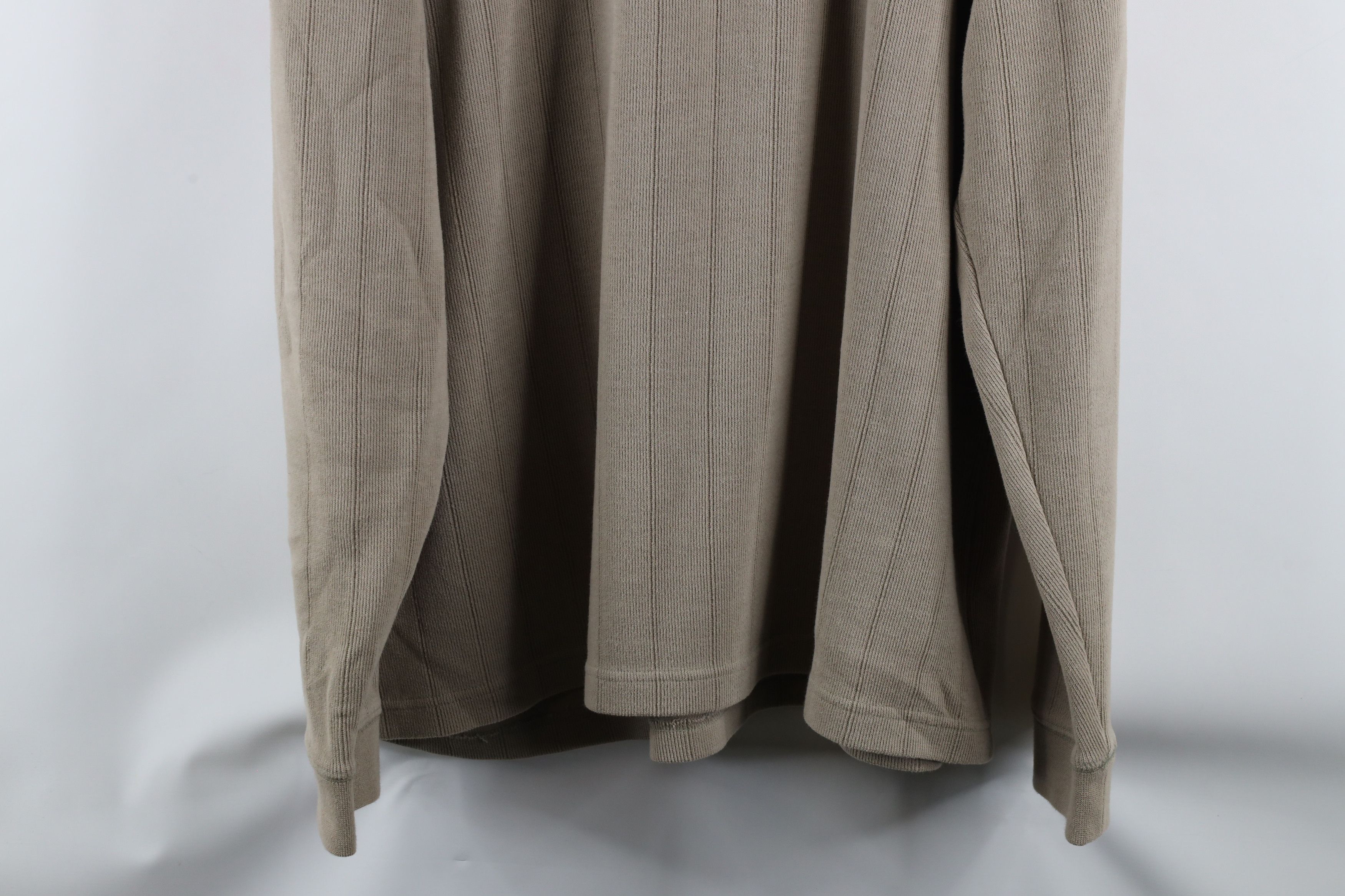 Columbia × Vintage Vintage Columbia Spell Out Ribbed Knit V-Neck Sweater Beige Size US XXL / EU 58 / 5 - 10 Thumbnail