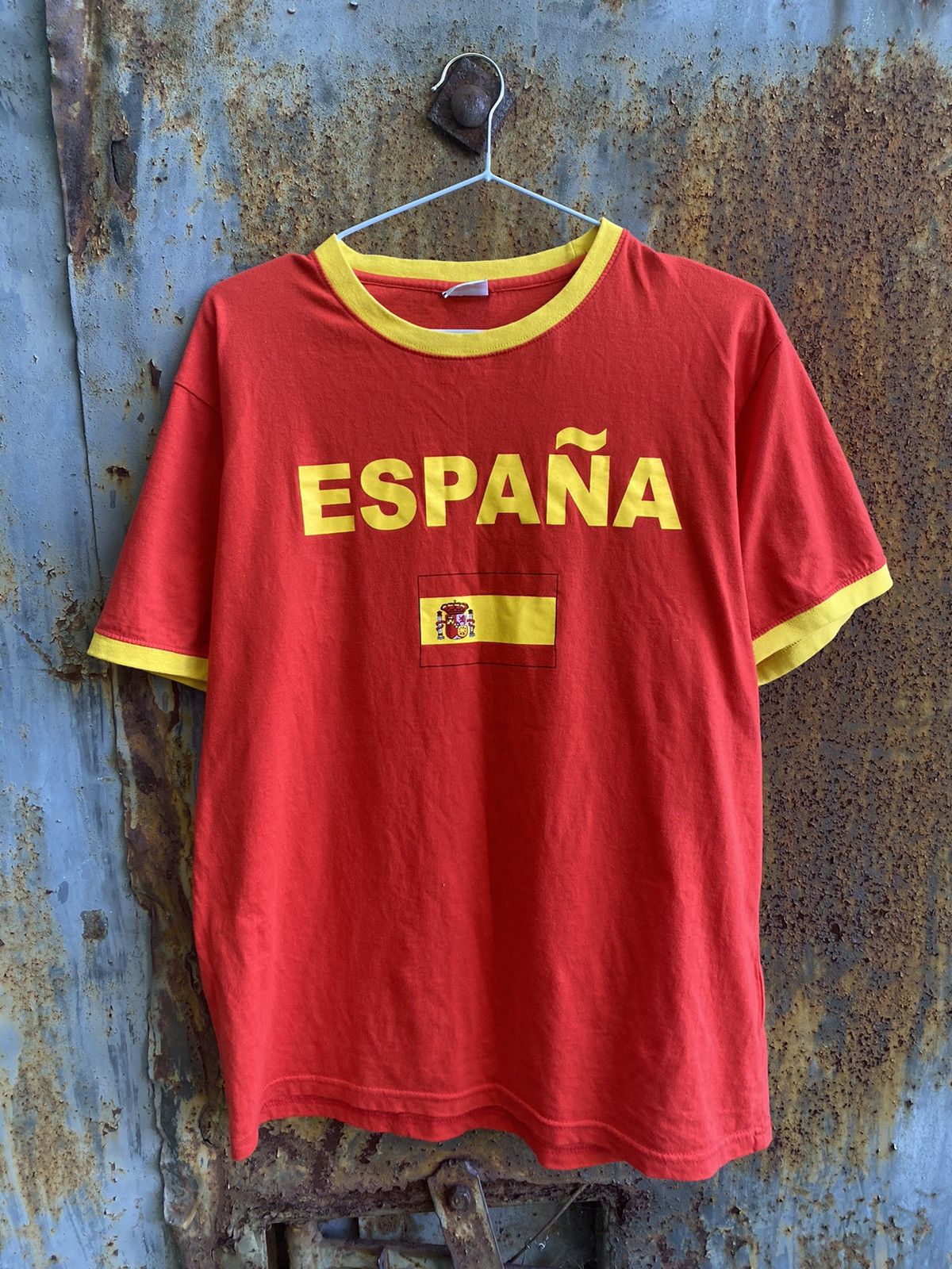 Vintage Vintage Spain National team soccer jersey t shirt Size US M / EU 48-50 / 2 - 4 Thumbnail