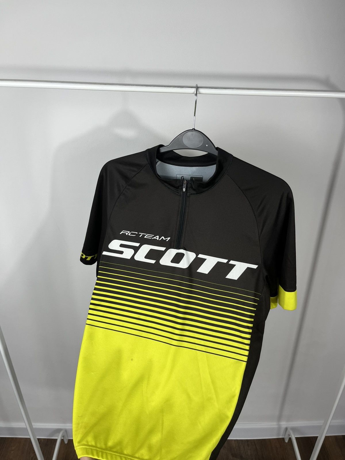 Other Scott RC Team Cycling Jersey Short Sleeve Black Yellow L Size US L / EU 52-54 / 3 - 8 Thumbnail