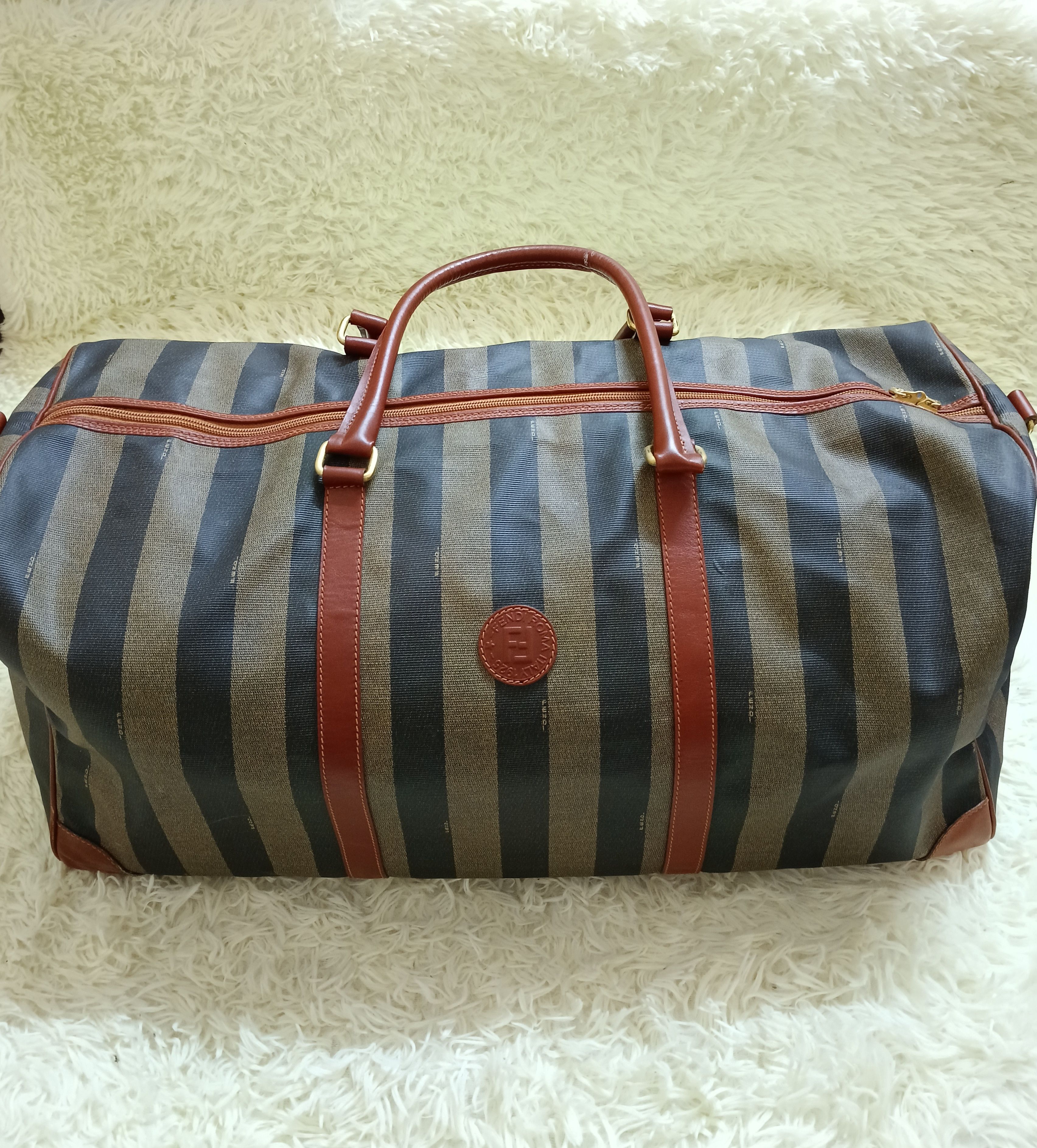 Fendi FENDI TRAVELLING Size ONE SIZE - 1 Thumbnail