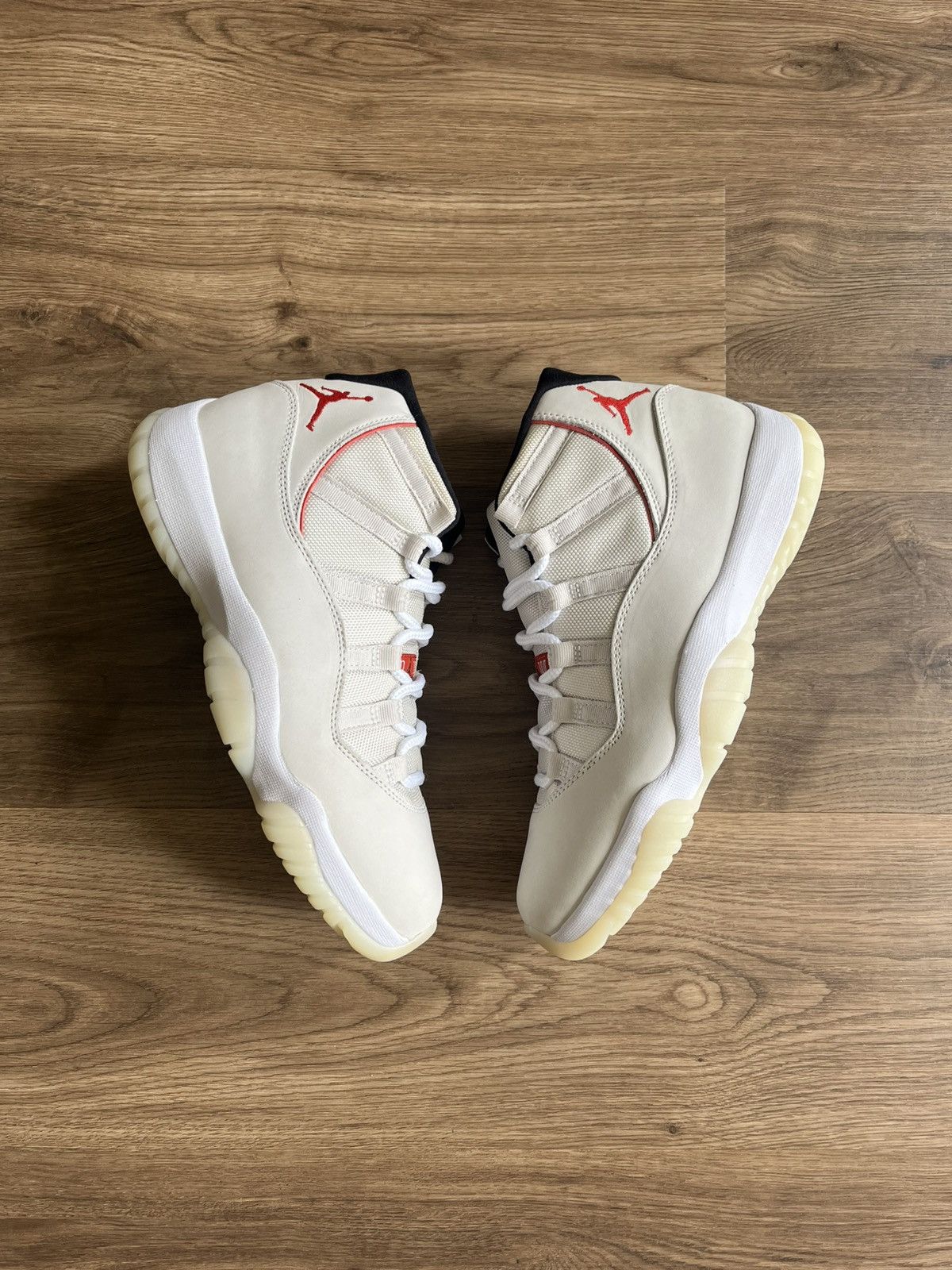 Nike Air Jordan Retro 11 Platinum Tint Size