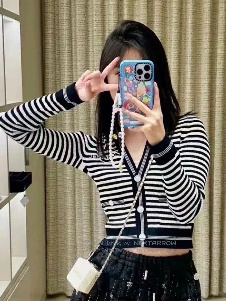 Chanel Chanel 23C striped knitted cardigan coat Size S / US 4 / IT 40 - 1 Thumbnail