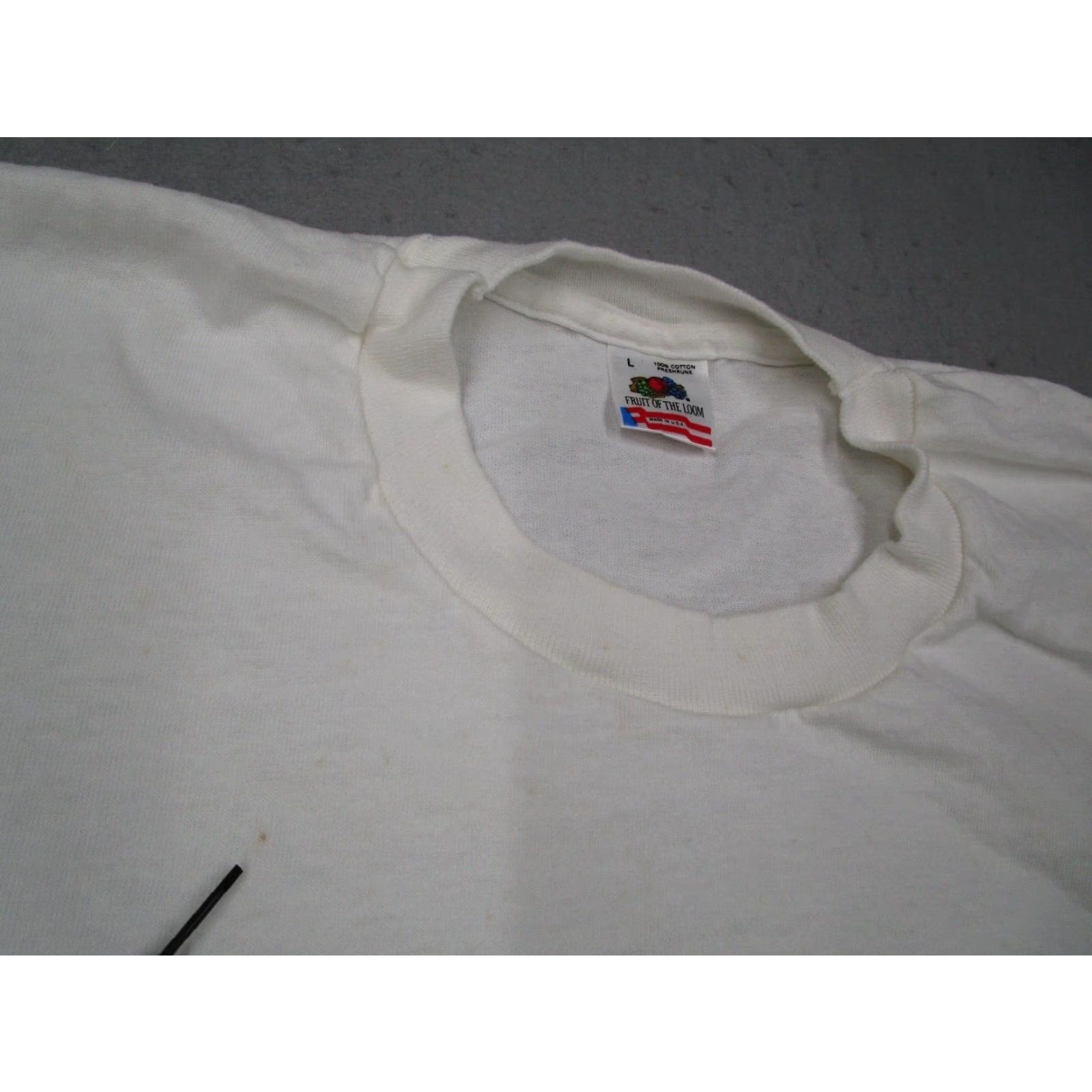Fruit Of The Loom VINTAGE Seattle Shirt Men Large White Fruit of the Loom Short Sleeve Y2K 90s USA Size US L / EU 52-54 / 3 - 4 Thumbnail