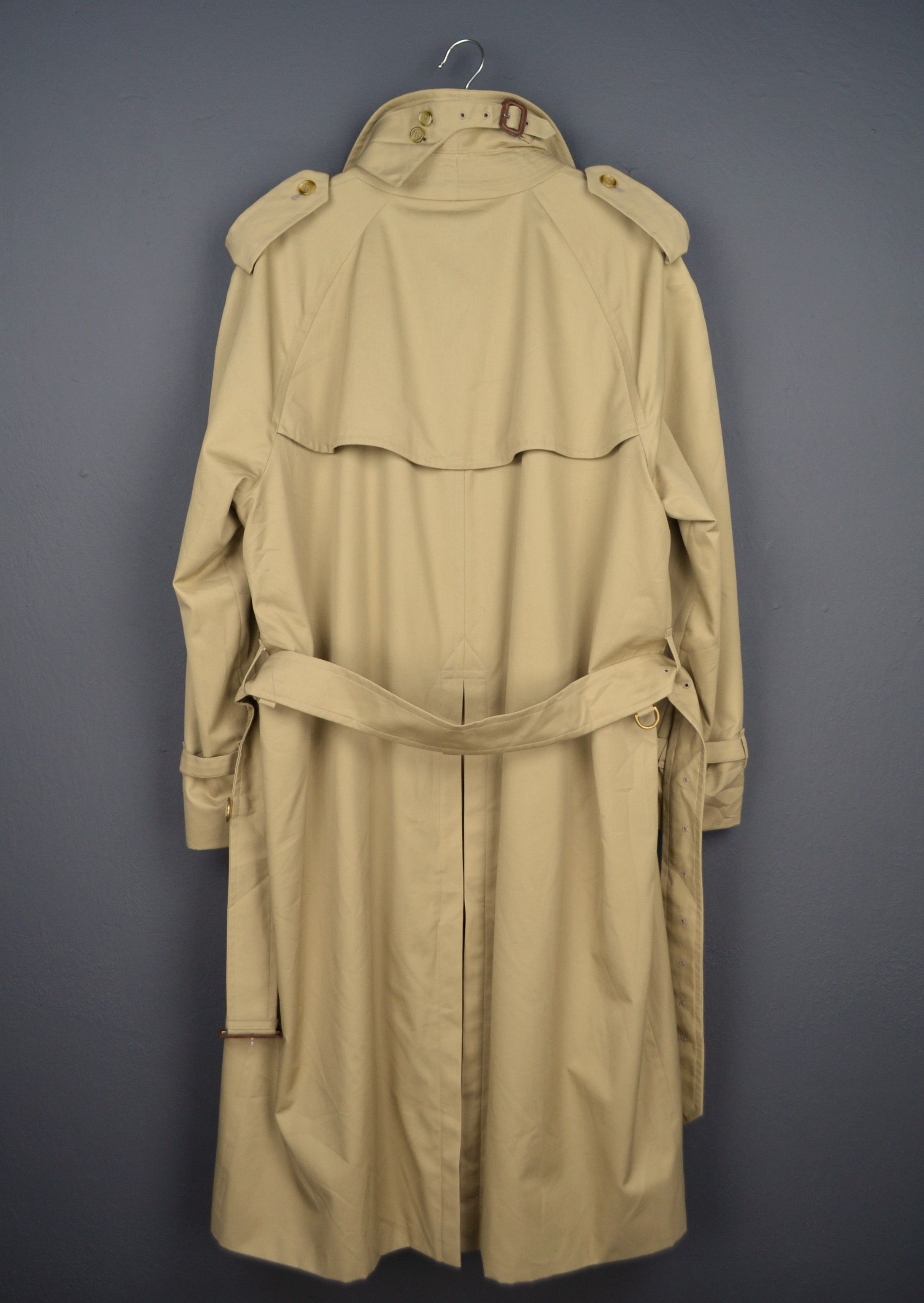 Burberry Burberry’s Kensington Iconic Double Breasted Trench Coat 54 Size US L / EU 52-54 / 3 - 15 Thumbnail