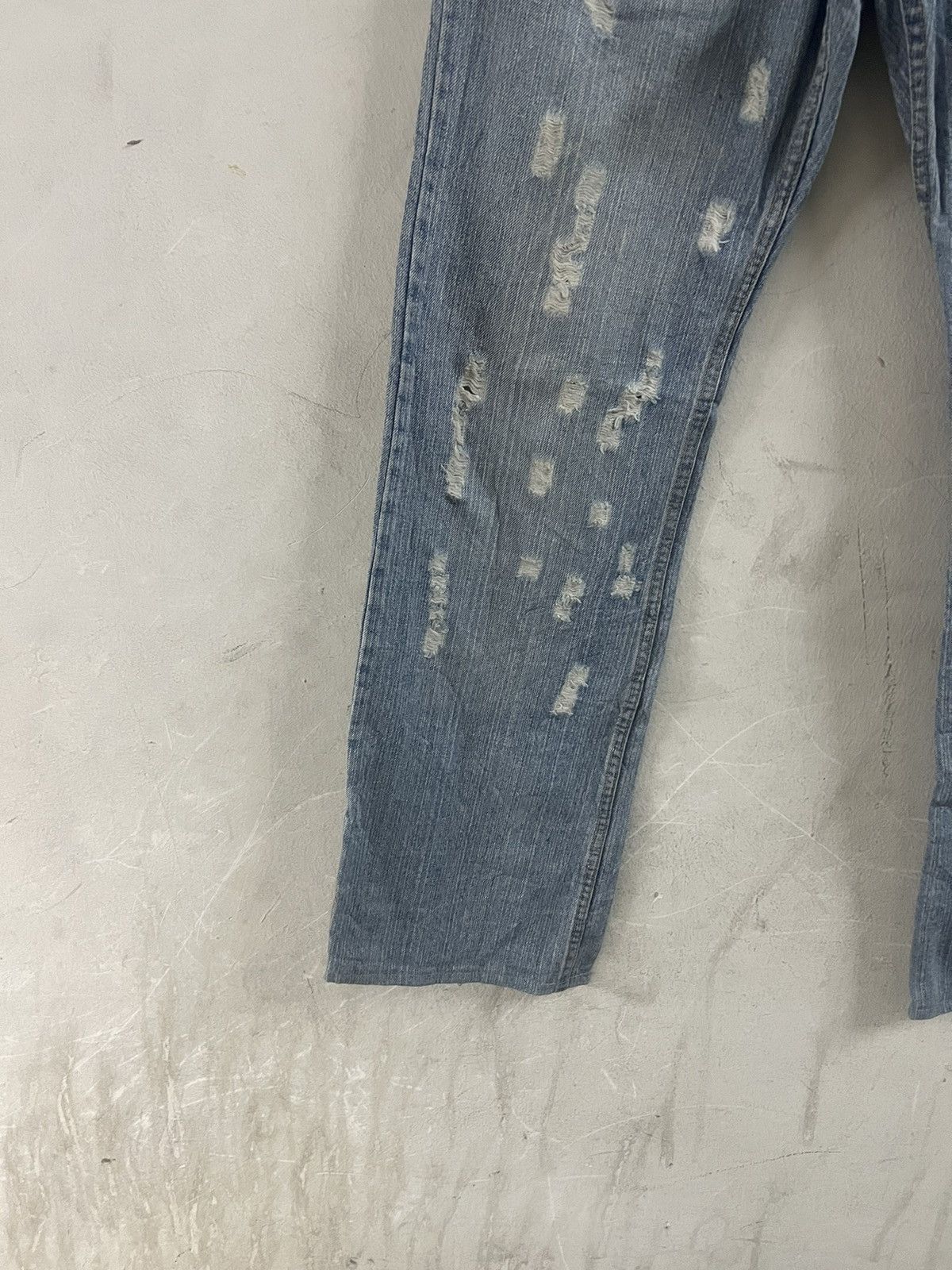 If Six Was Nine × Japanese Brand × Vintage THRASHED DISTRESSED DENIM PANT Size US 30 / EU 46 - 5 Thumbnail