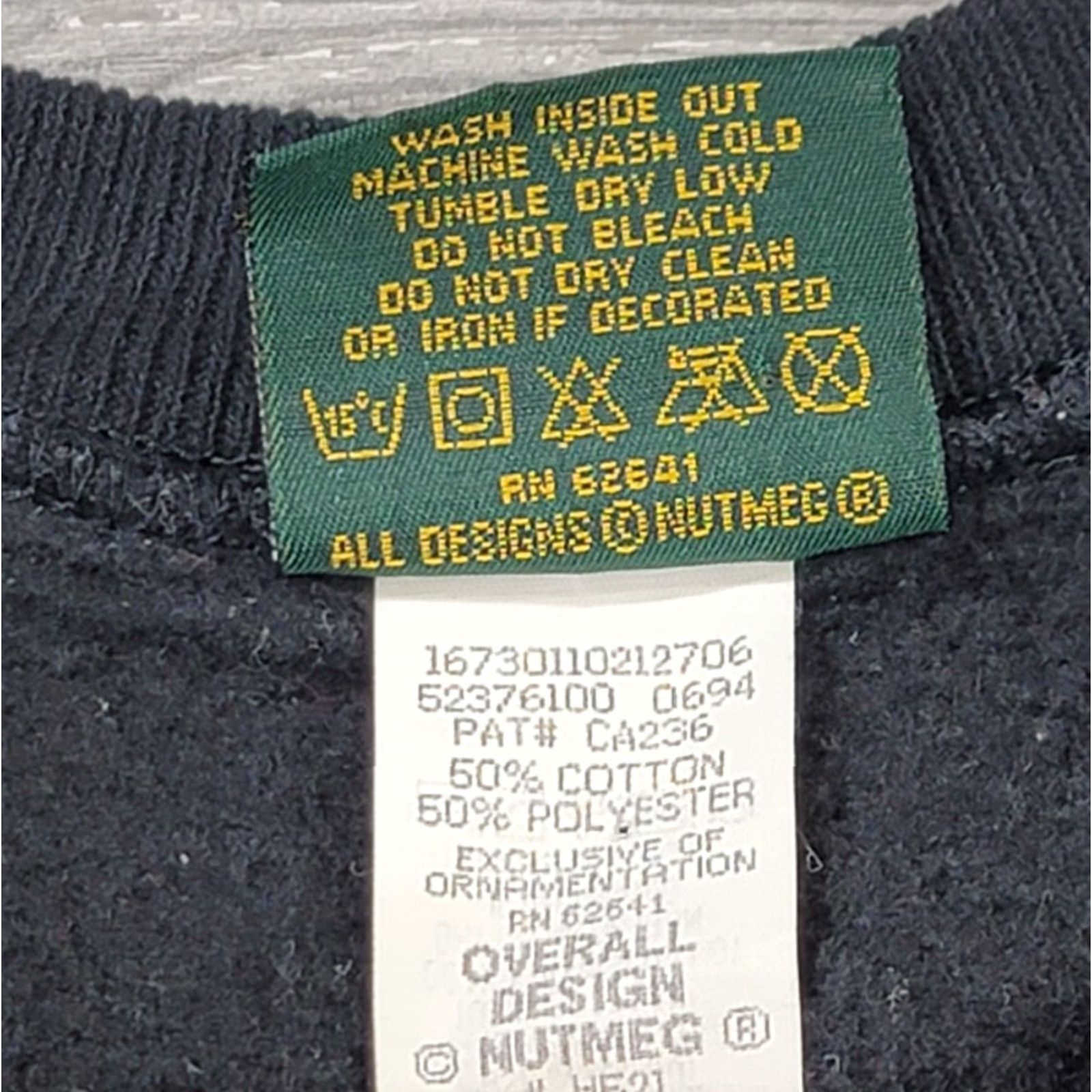 Nutmeg VINTAGE Tar Heels Sweatshirt North Carolina Home Team Mens XL Black Nutmeg Pullover Crew Neck Cotton Blend Fleece Graphic Print 90s Sports Shoes? Size US XL / EU 56 / 4 - 6 Thumbnail
