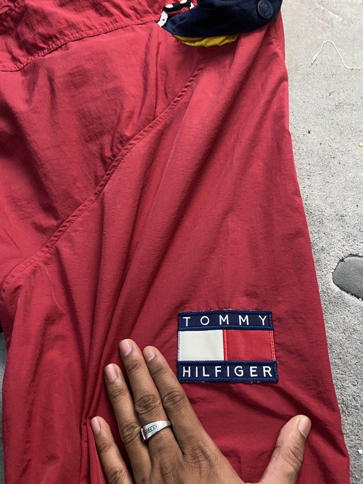 Tommy Hilfiger Vintage 90’s Tommy Hilfiger Full Zip Light Jacket block Size US L / EU 52-54 / 3 - 24 Thumbnail