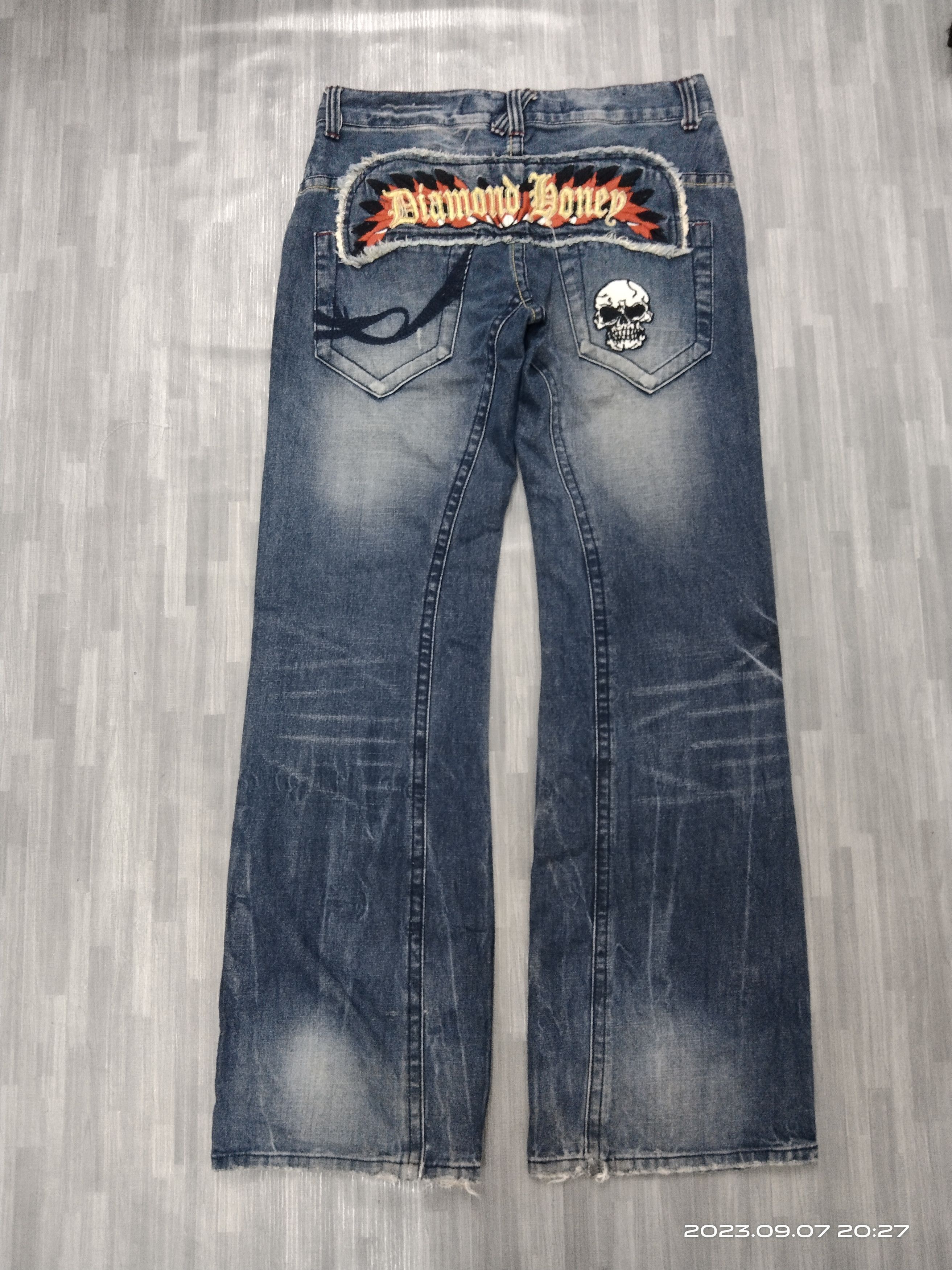 If Six Was Nine FLARE SICK SPELLOUT DIAMOND HONEY DENIM PANTS Size US 31 - 3 Thumbnail